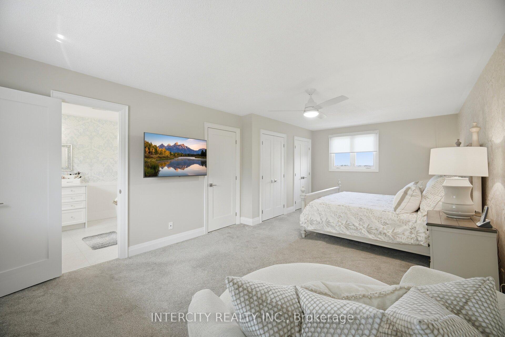 Photo 23 of 2262 Webb Street, Innisfil, Stroud — HOMEH