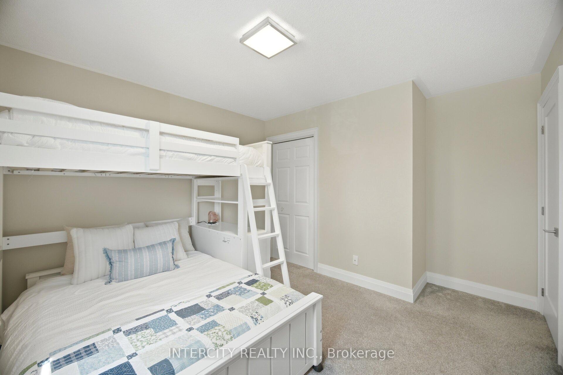 Photo 30 of 2262 Webb Street, Innisfil, Stroud — HOMEH