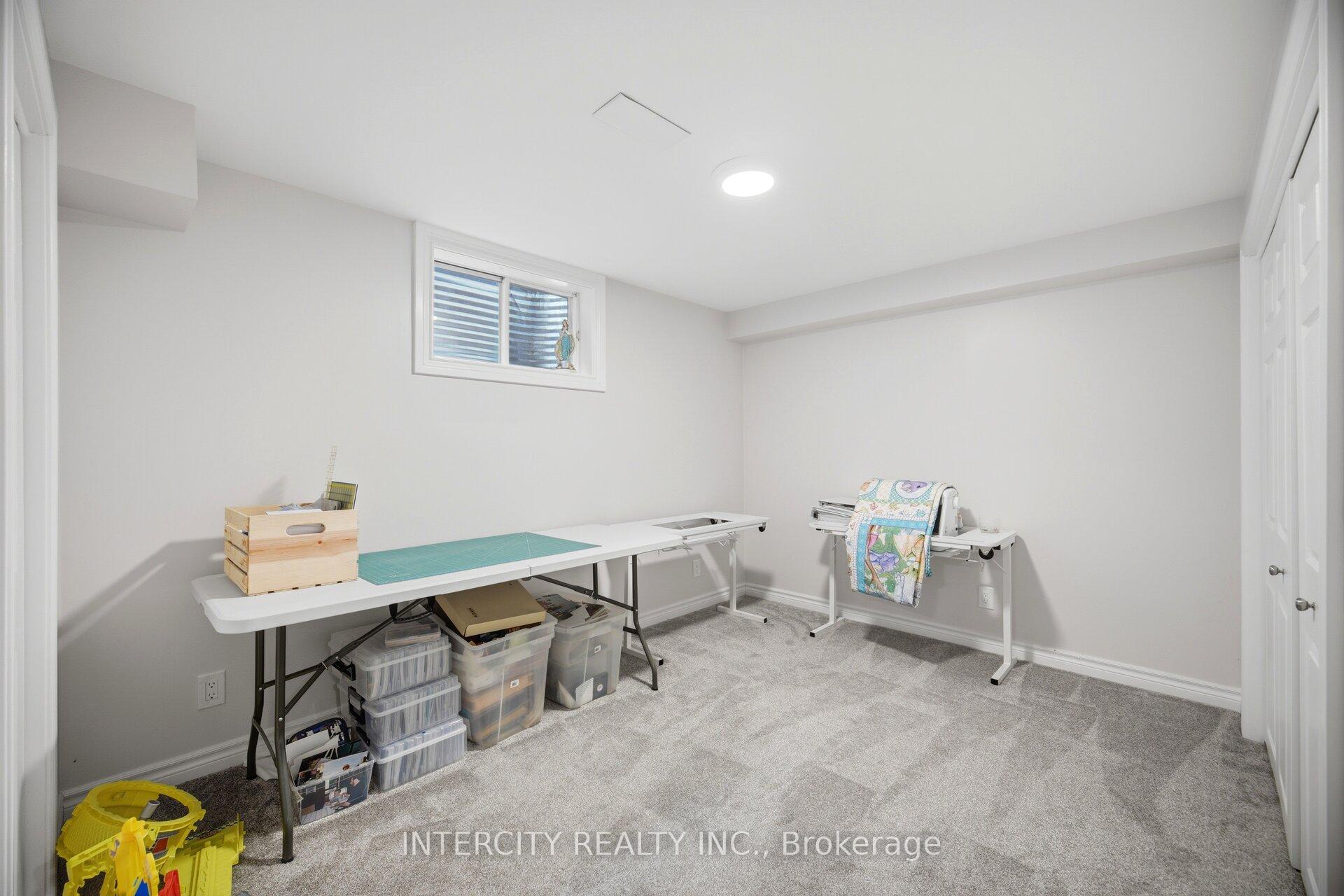 Photo 37 of 2262 Webb Street, Innisfil, Stroud — HOMEH