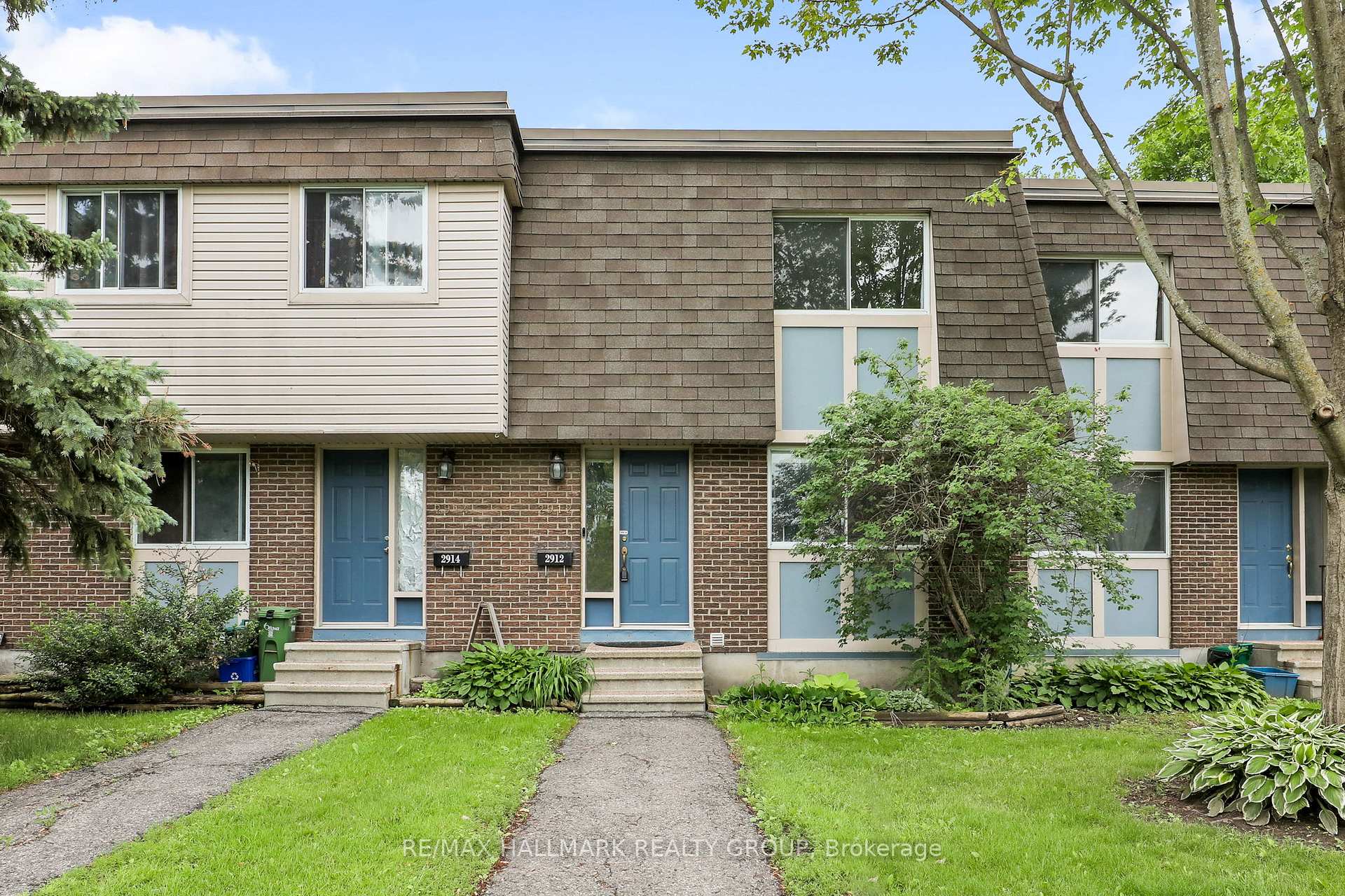 Photo of 2912 Fairlea Crescent