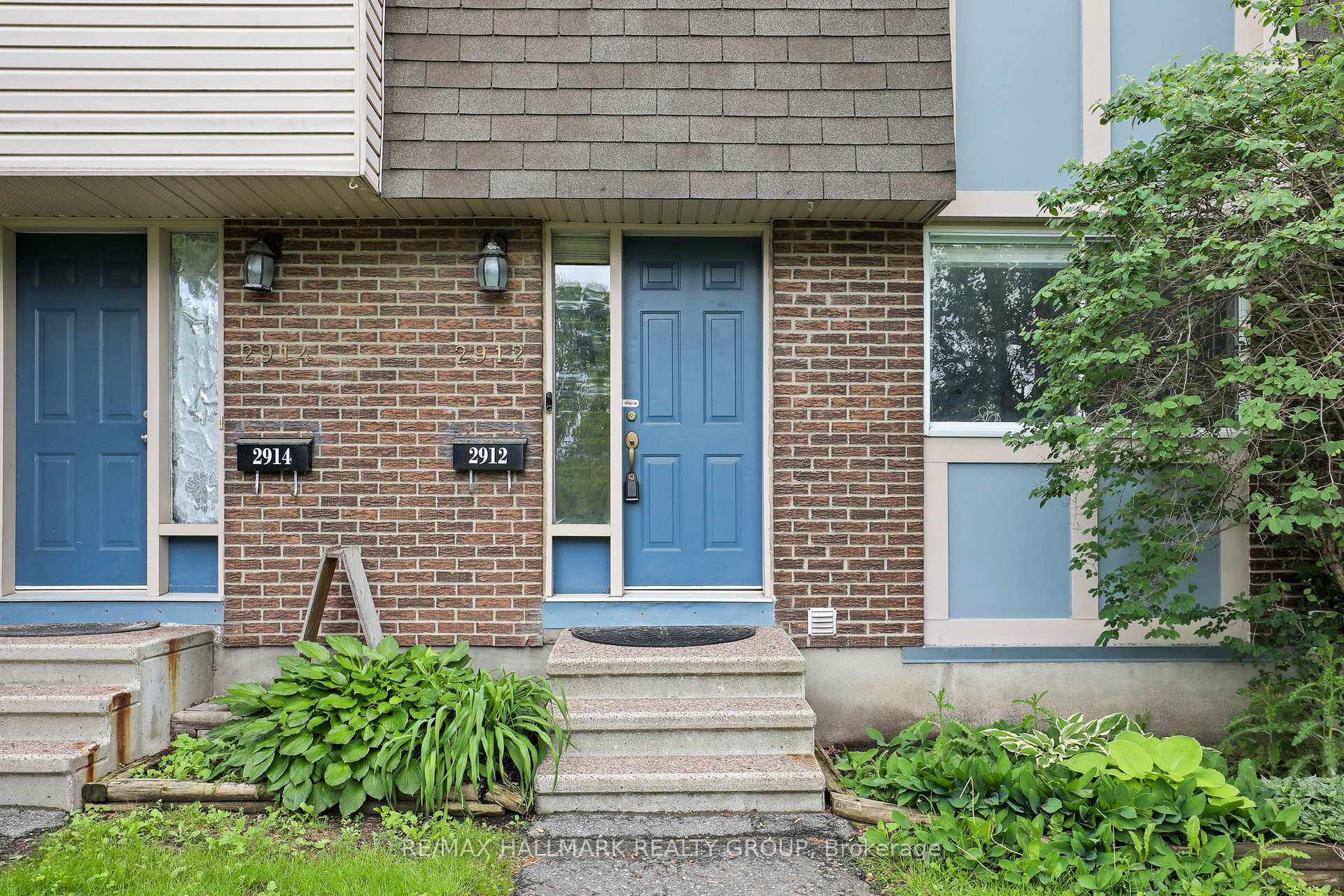 Photo 2 of 2912 Fairlea Crescent, Ottawa, Heron Gate/Industrial Park — HOMEH