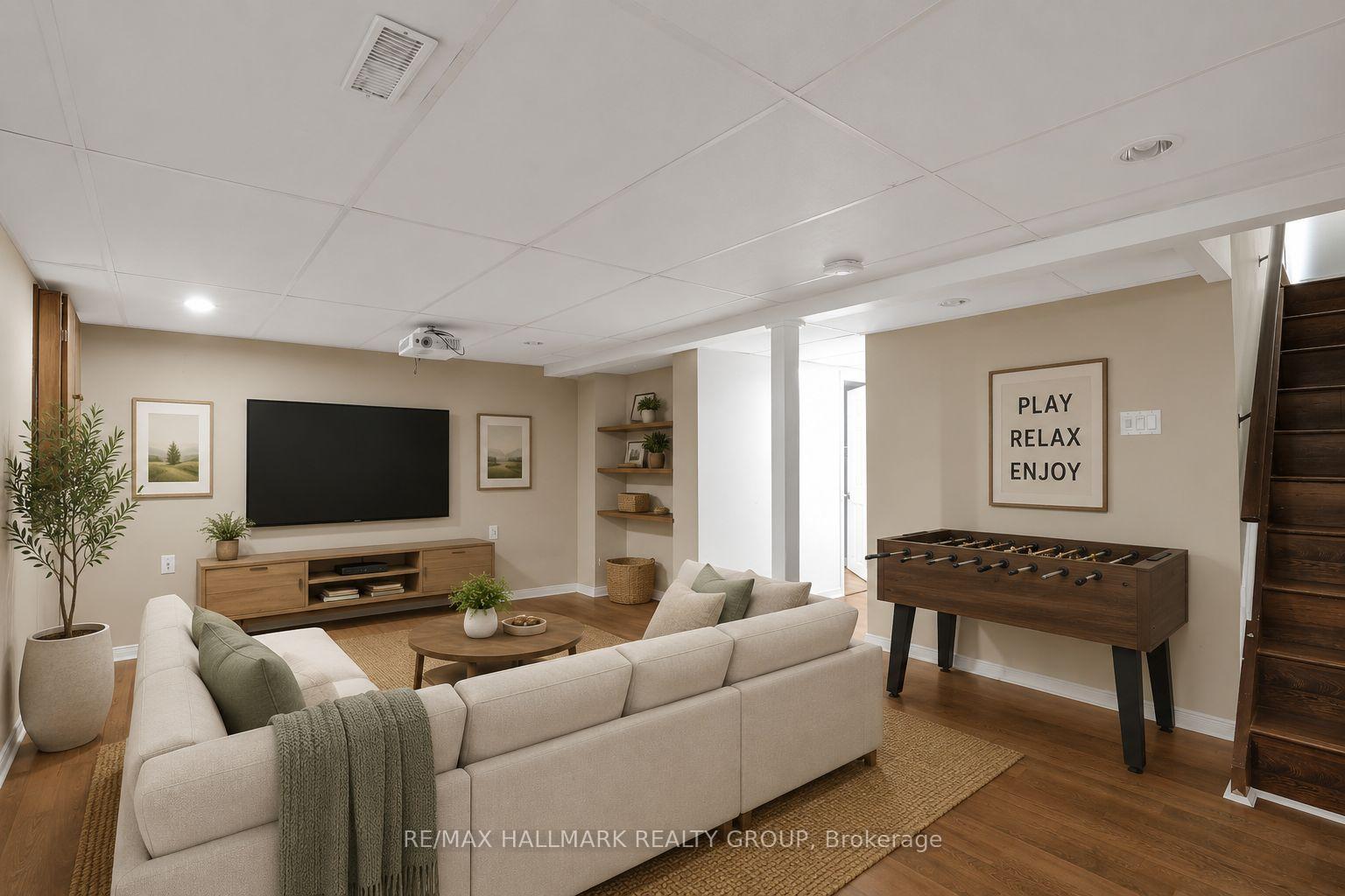 Photo 20 of 2912 Fairlea Crescent, Ottawa, Heron Gate/Industrial Park — HOMEH