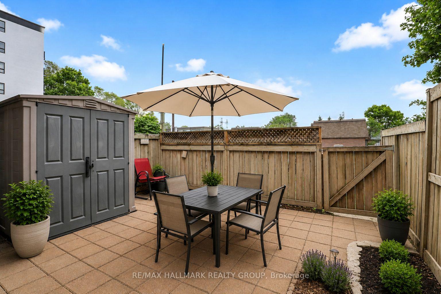 Photo 30 of 2912 Fairlea Crescent, Ottawa, Heron Gate/Industrial Park — HOMEH
