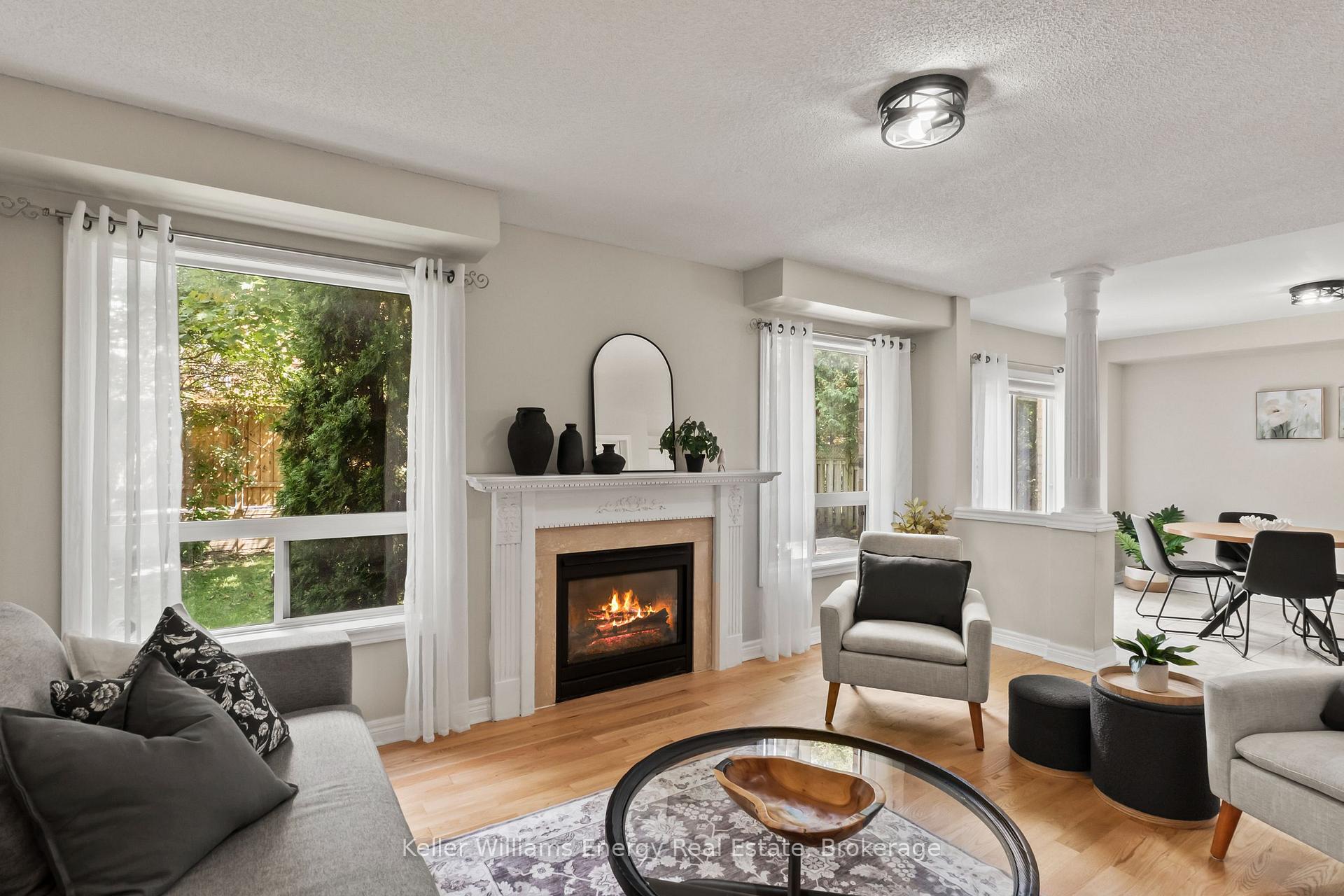 Photo 2 of 35 Virginia Drive, Whitby, Pringle Creek — HOMEH