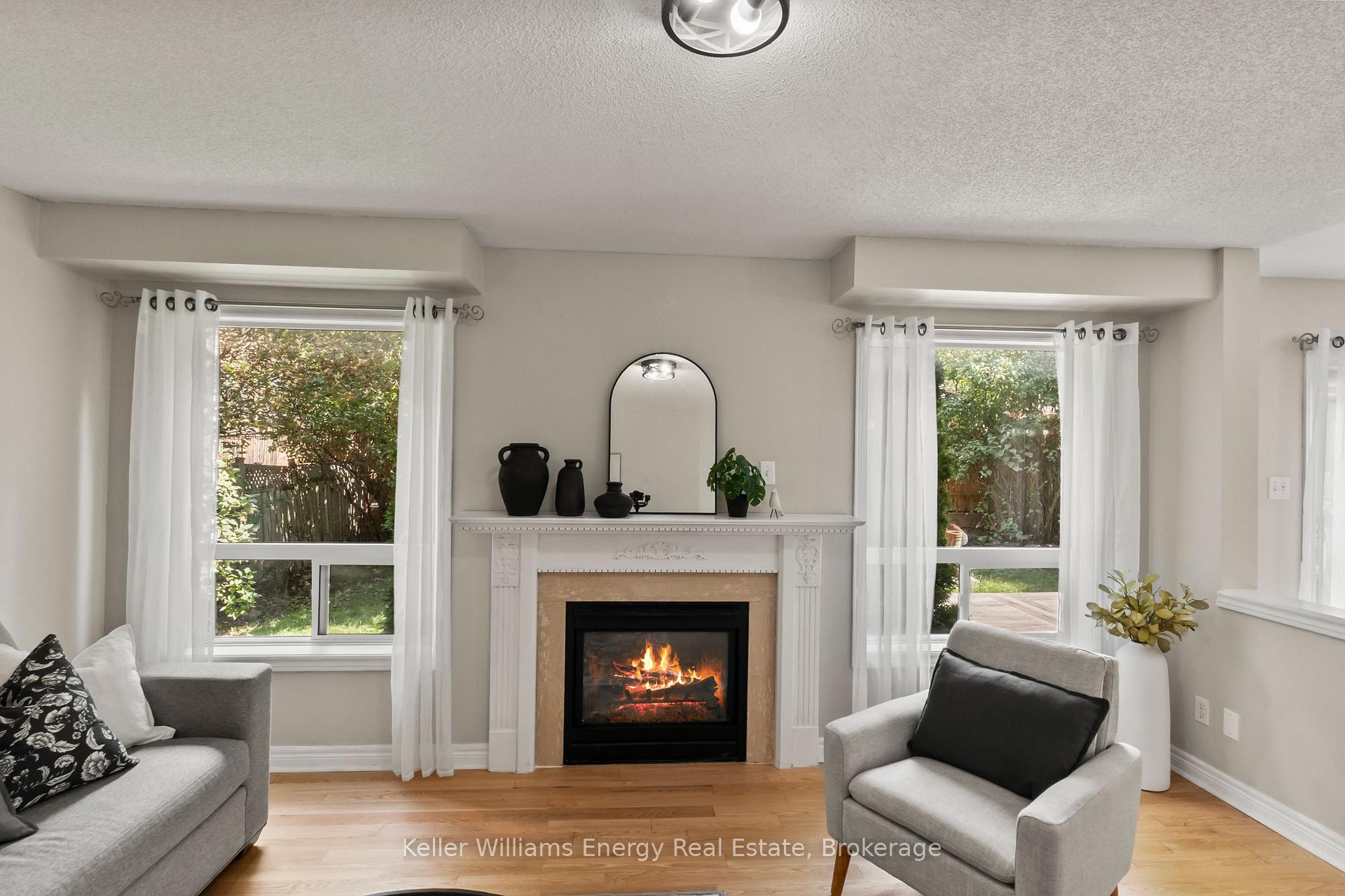 Photo 3 of 35 Virginia Drive, Whitby, Pringle Creek — HOMEH