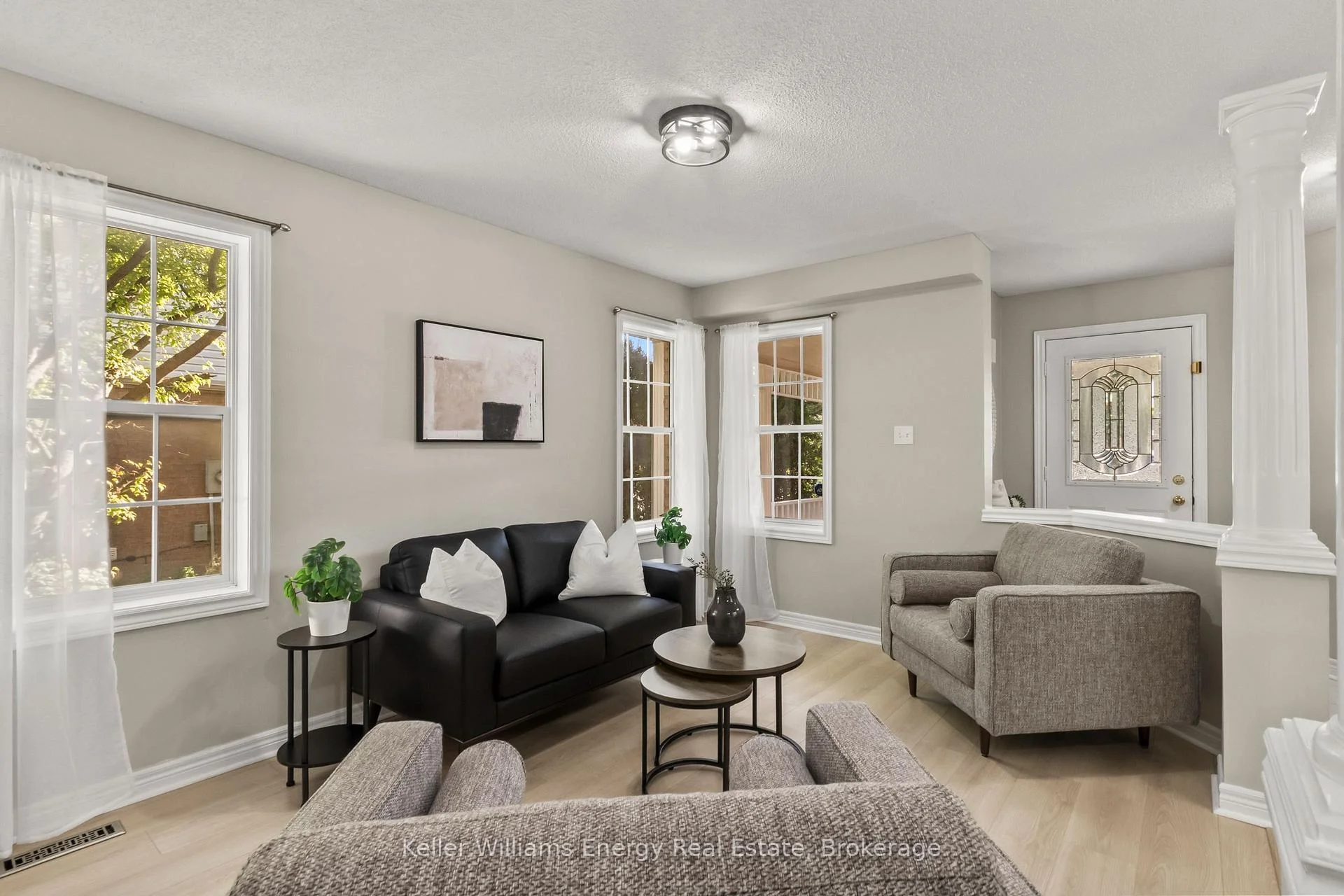 Photo 5 of 35 Virginia Drive, Whitby, Pringle Creek — HOMEH