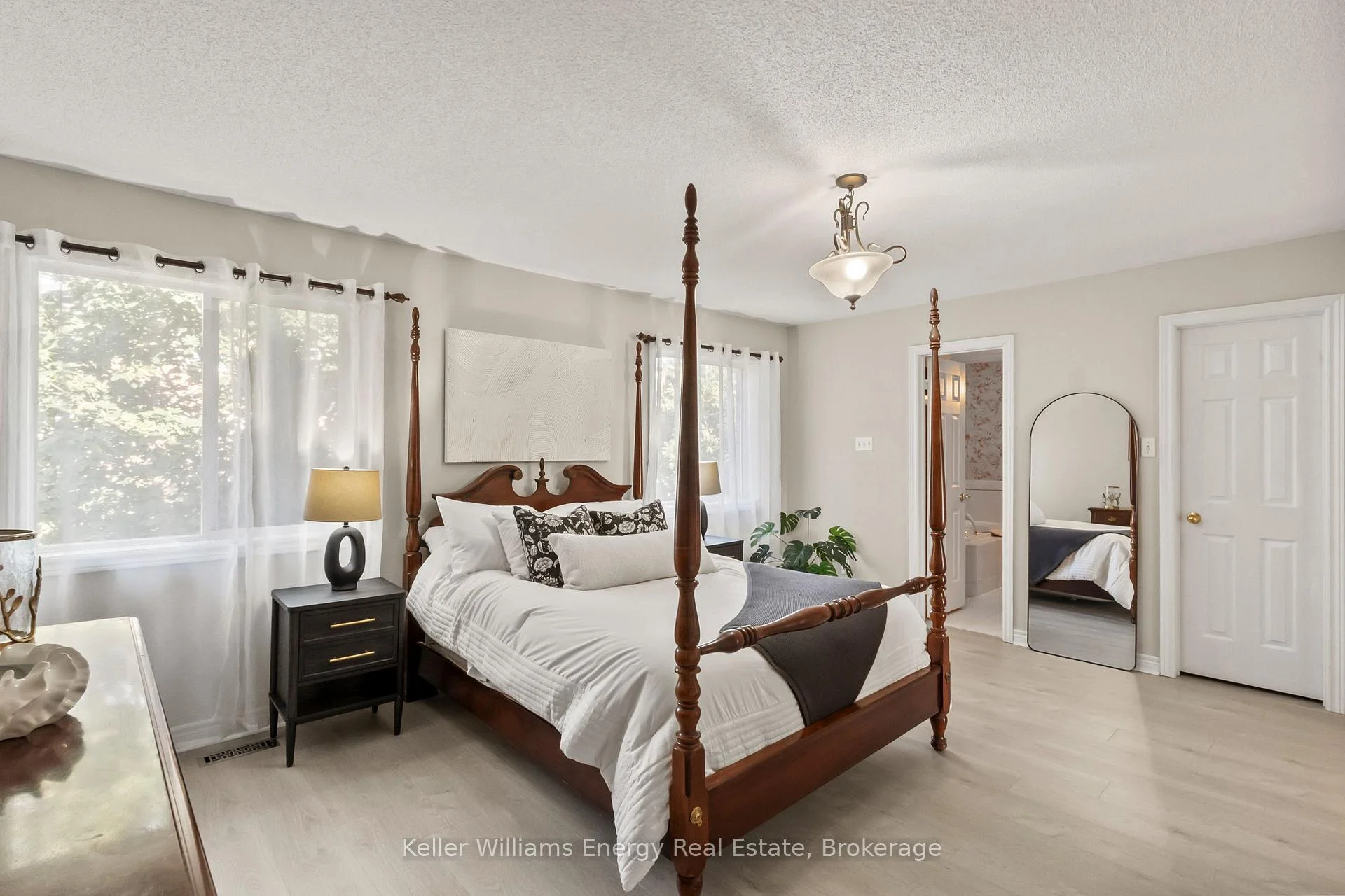Photo 25 of 35 Virginia Drive, Whitby, Pringle Creek — HOMEH