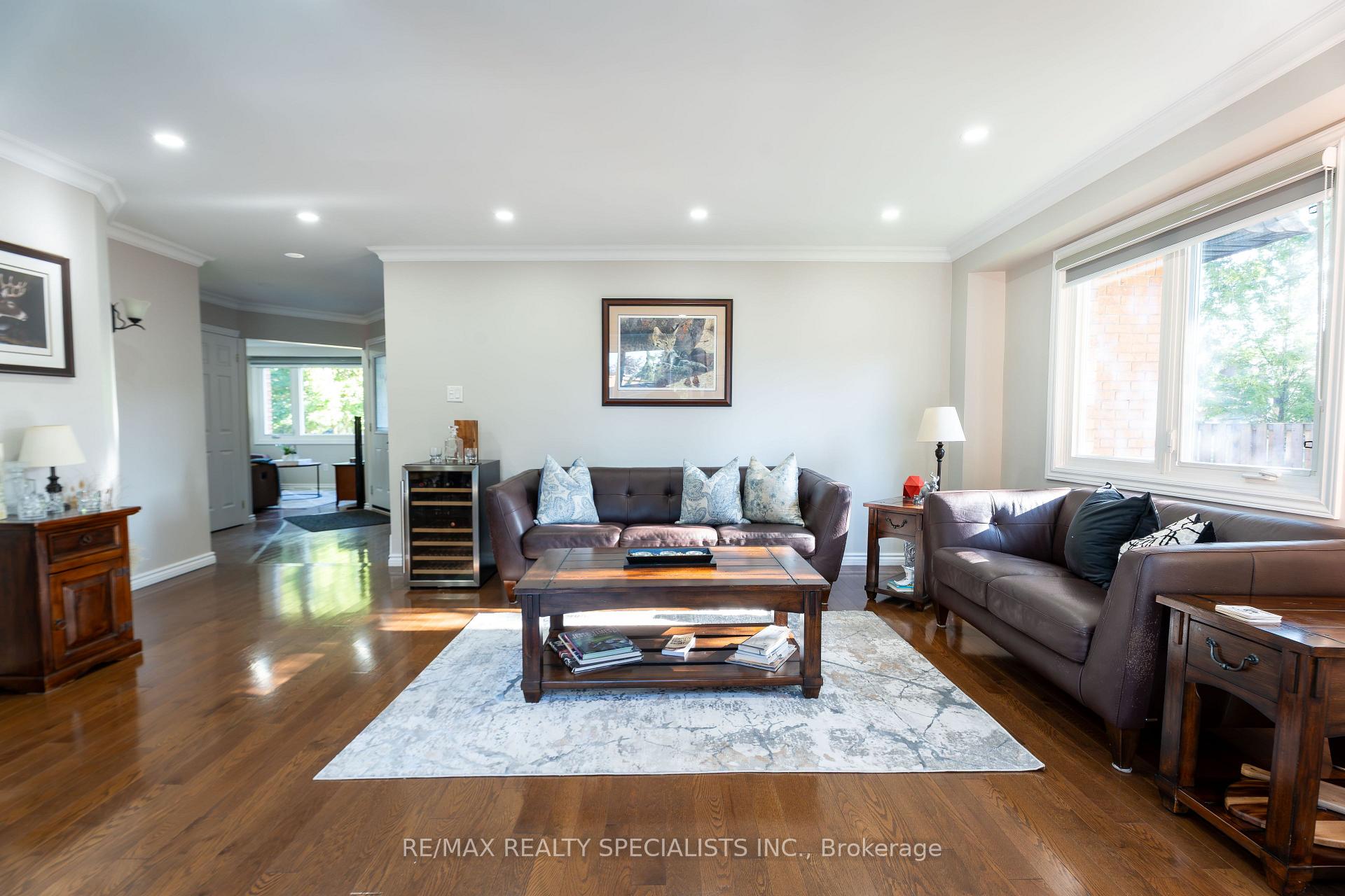 Photo 16 of 39 Parkside Drive, Brampton, Brampton South — HOMEH