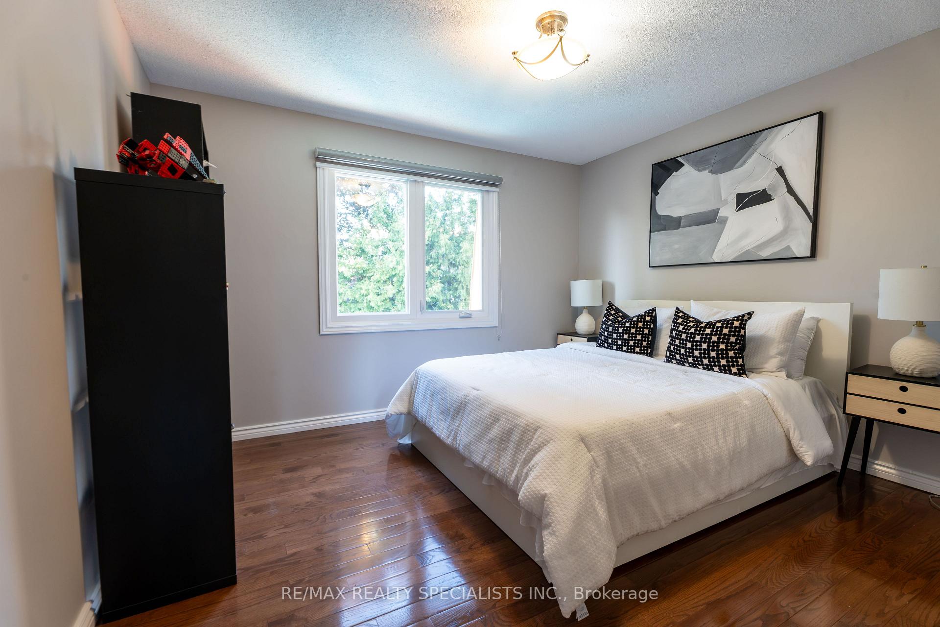 Photo 30 of 39 Parkside Drive, Brampton, Brampton South — HOMEH