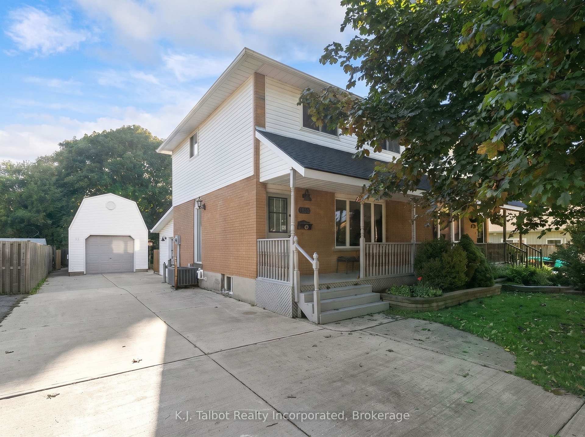 Photo 1 of 239 Tilt Street, Goderich, Goderich (Town) — HOMEH