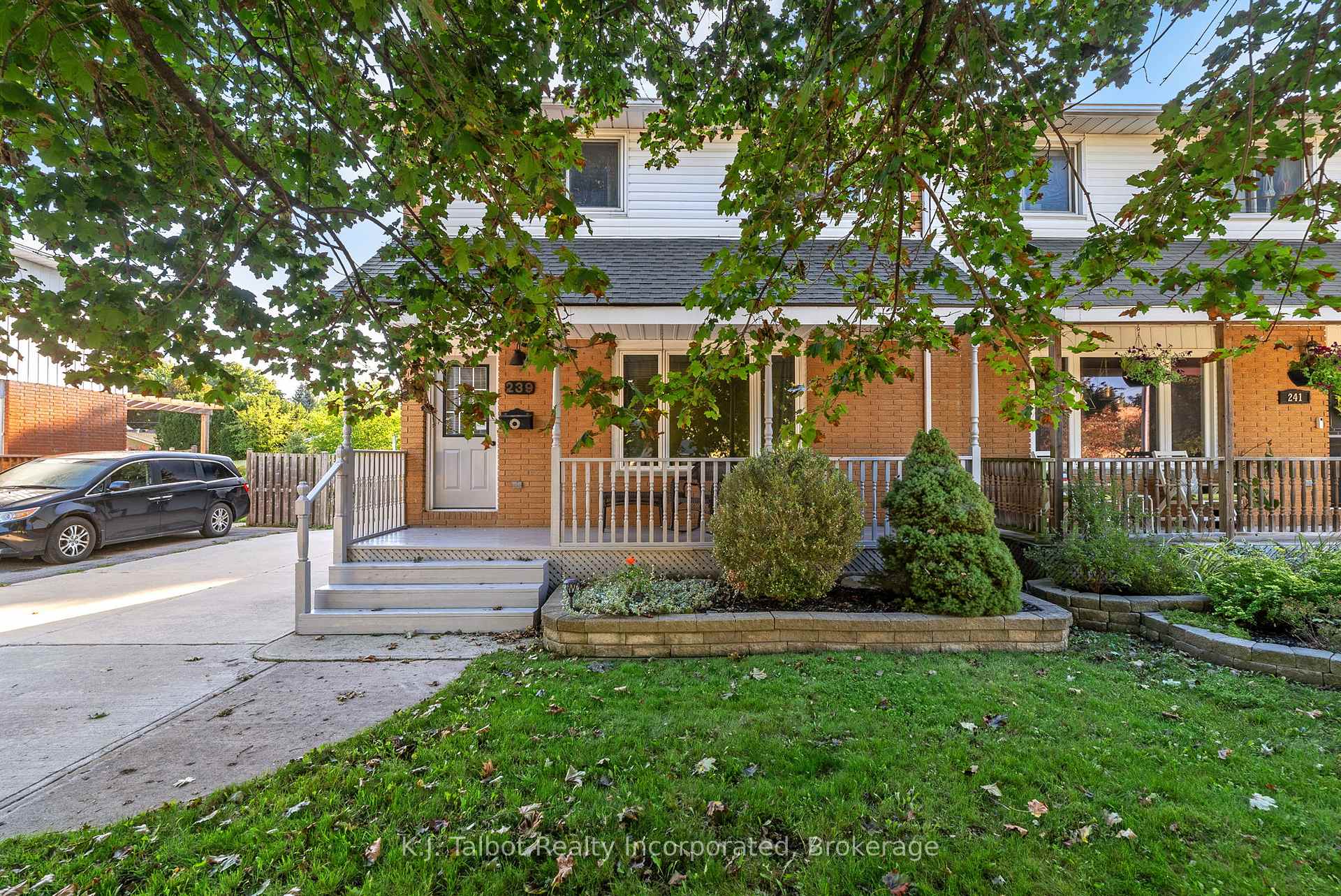 Photo 5 of 239 Tilt Street, Goderich, Goderich (Town) — HOMEH