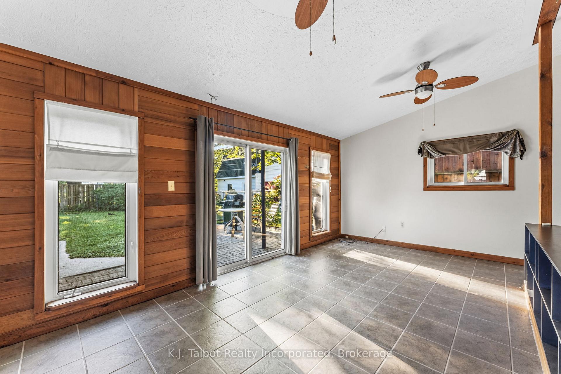Photo 15 of 239 Tilt Street, Goderich, Goderich (Town) — HOMEH