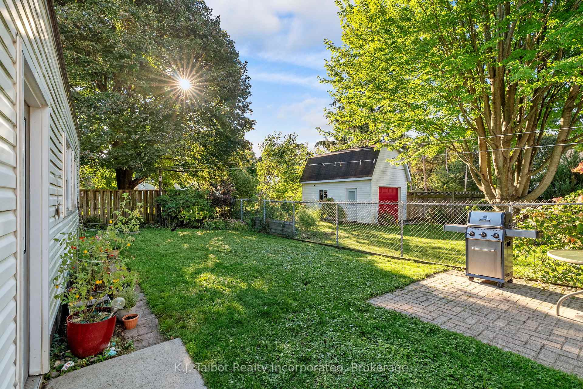 Photo 37 of 239 Tilt Street, Goderich, Goderich (Town) — HOMEH