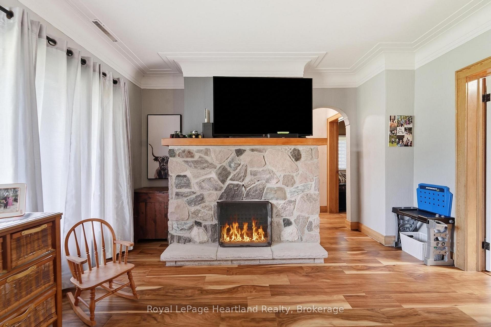 Photo 10 of 77872 London Road, Huron East, Tuckersmith — HOMEH