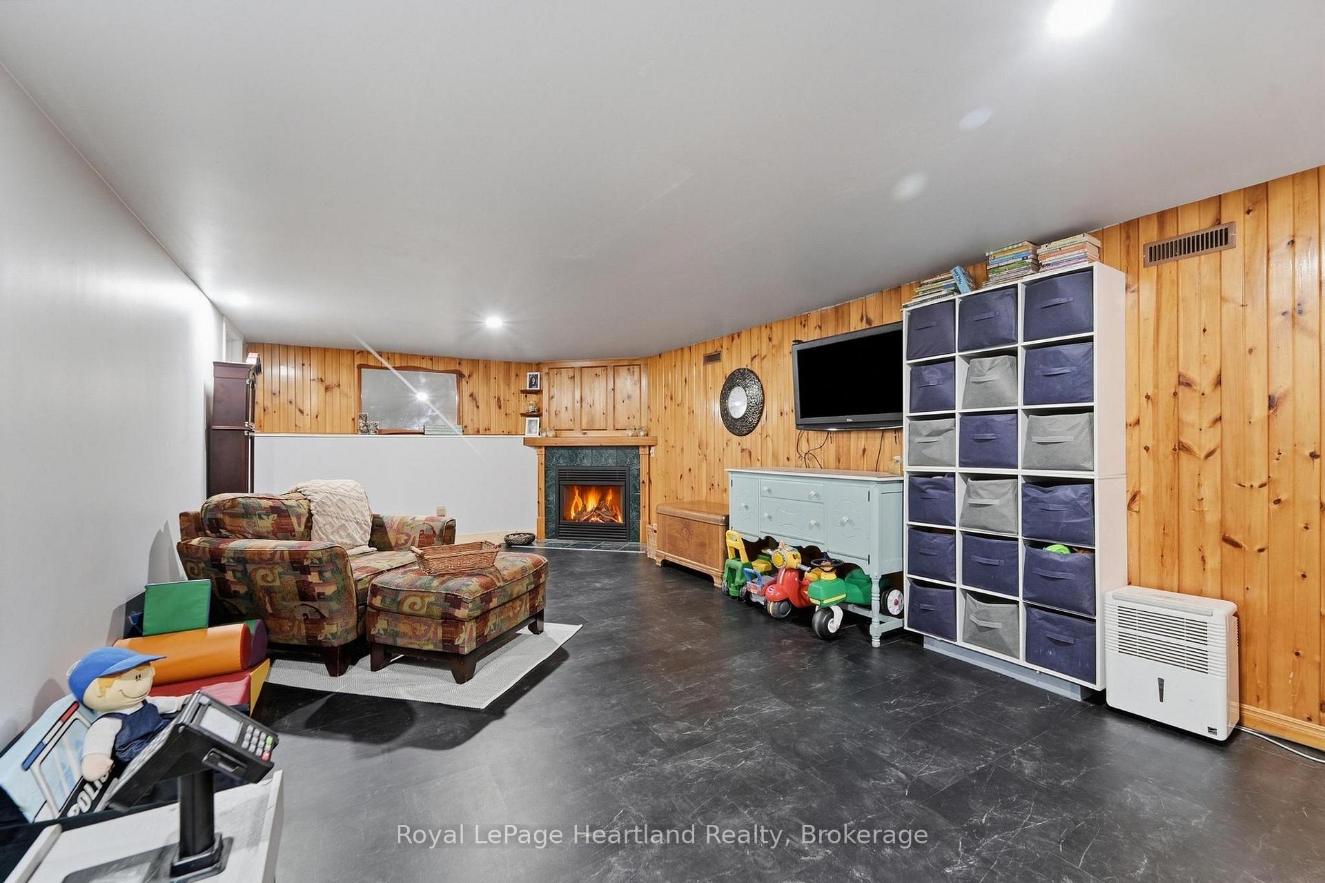 Photo 23 of 77872 London Road, Huron East, Tuckersmith — HOMEH