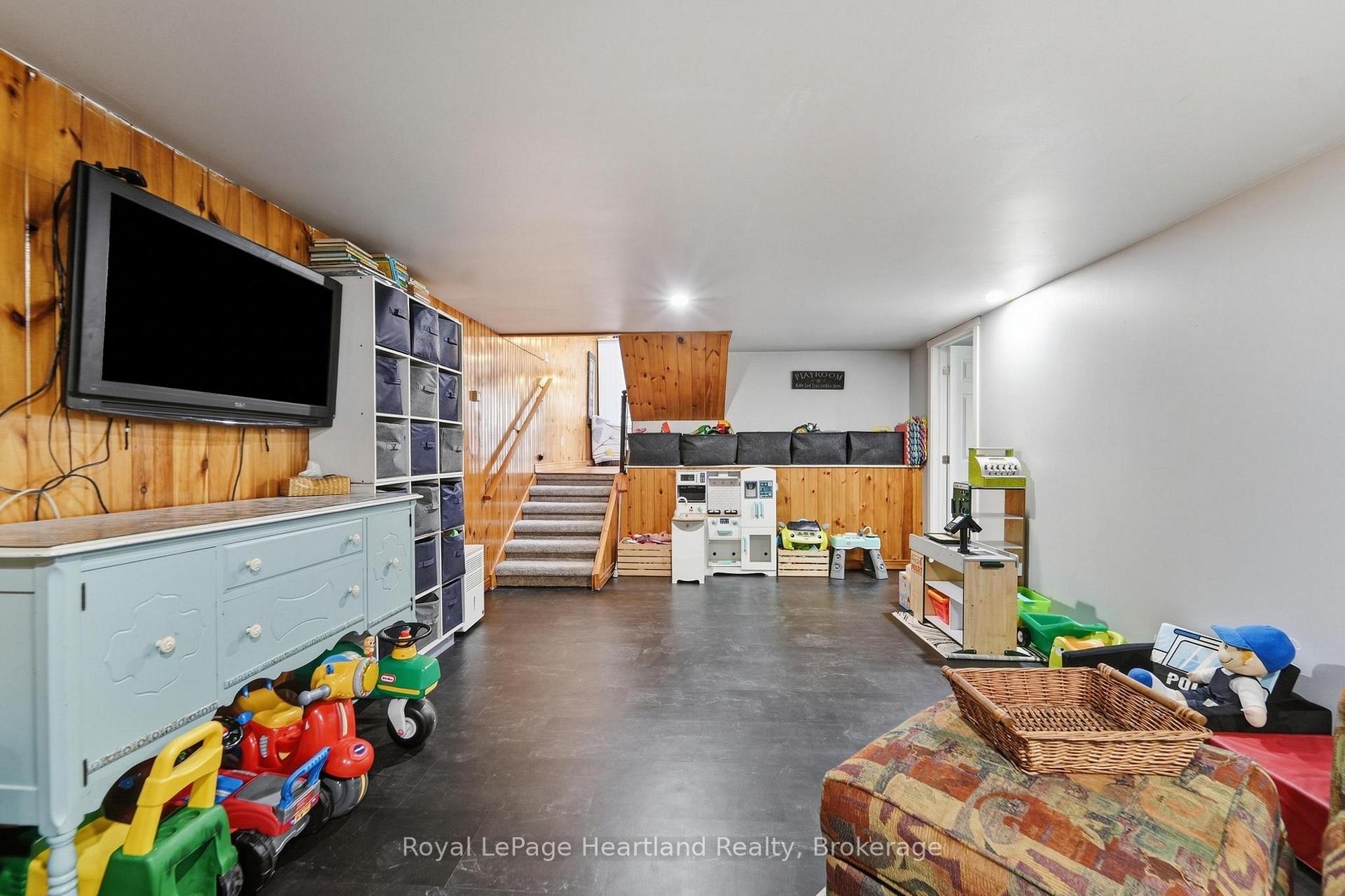 Photo 25 of 77872 London Road, Huron East, Tuckersmith — HOMEH
