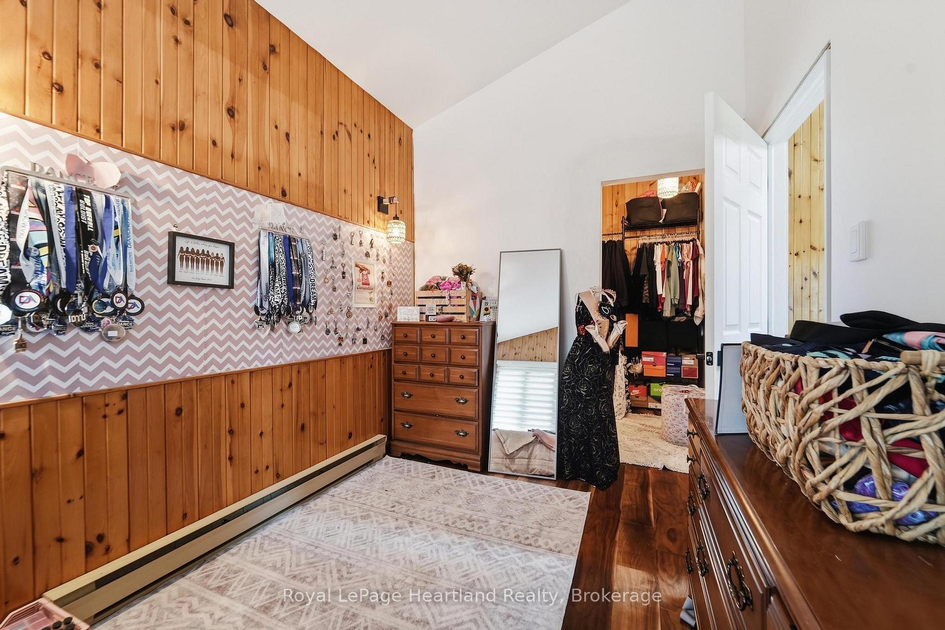 Photo 32 of 77872 London Road, Huron East, Tuckersmith — HOMEH
