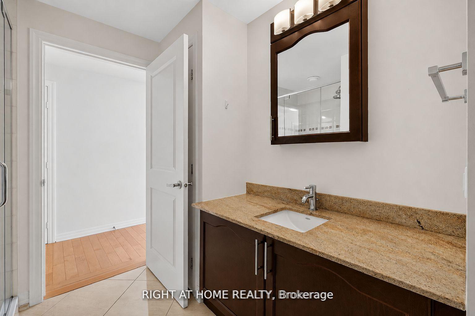 Photo 21 of Unit 1601, 242 Rideau Street, Ottawa, Sandy Hill — HOMEH