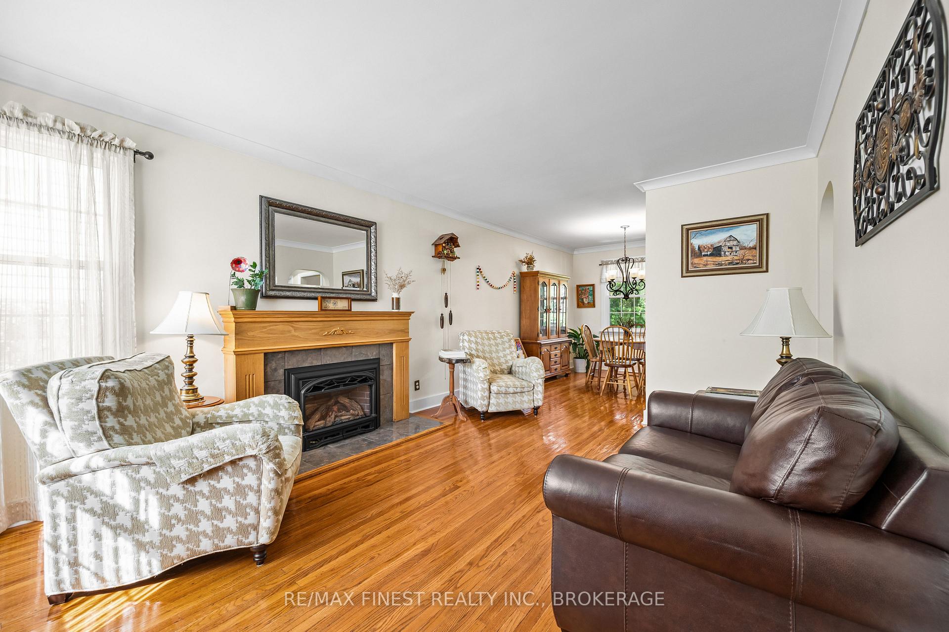 Photo 6 of 15 Alexander Street, Kingston, West of Sir John A. Blvd — HOMEH