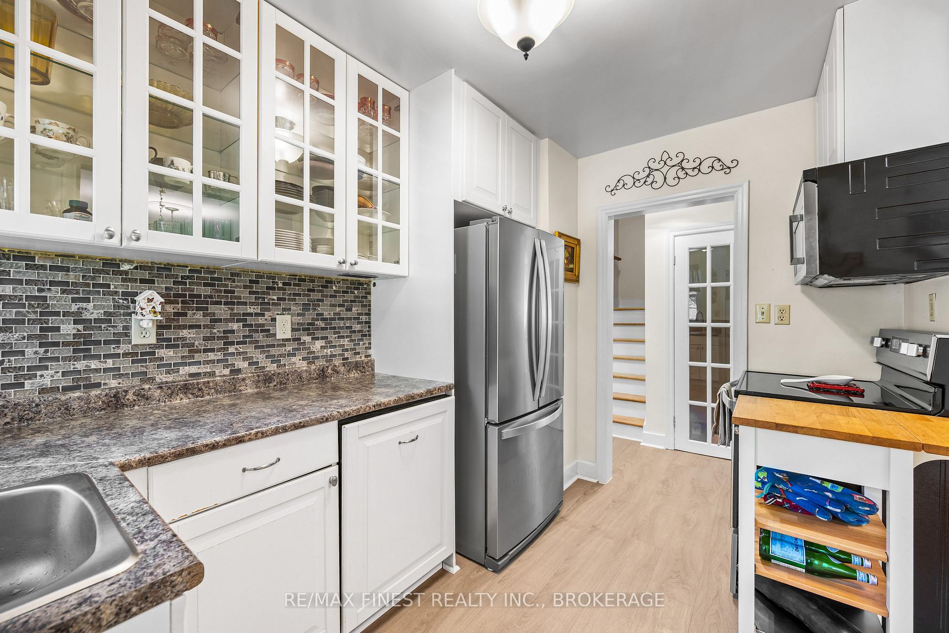 Photo 11 of 15 Alexander Street, Kingston, West of Sir John A. Blvd — HOMEH