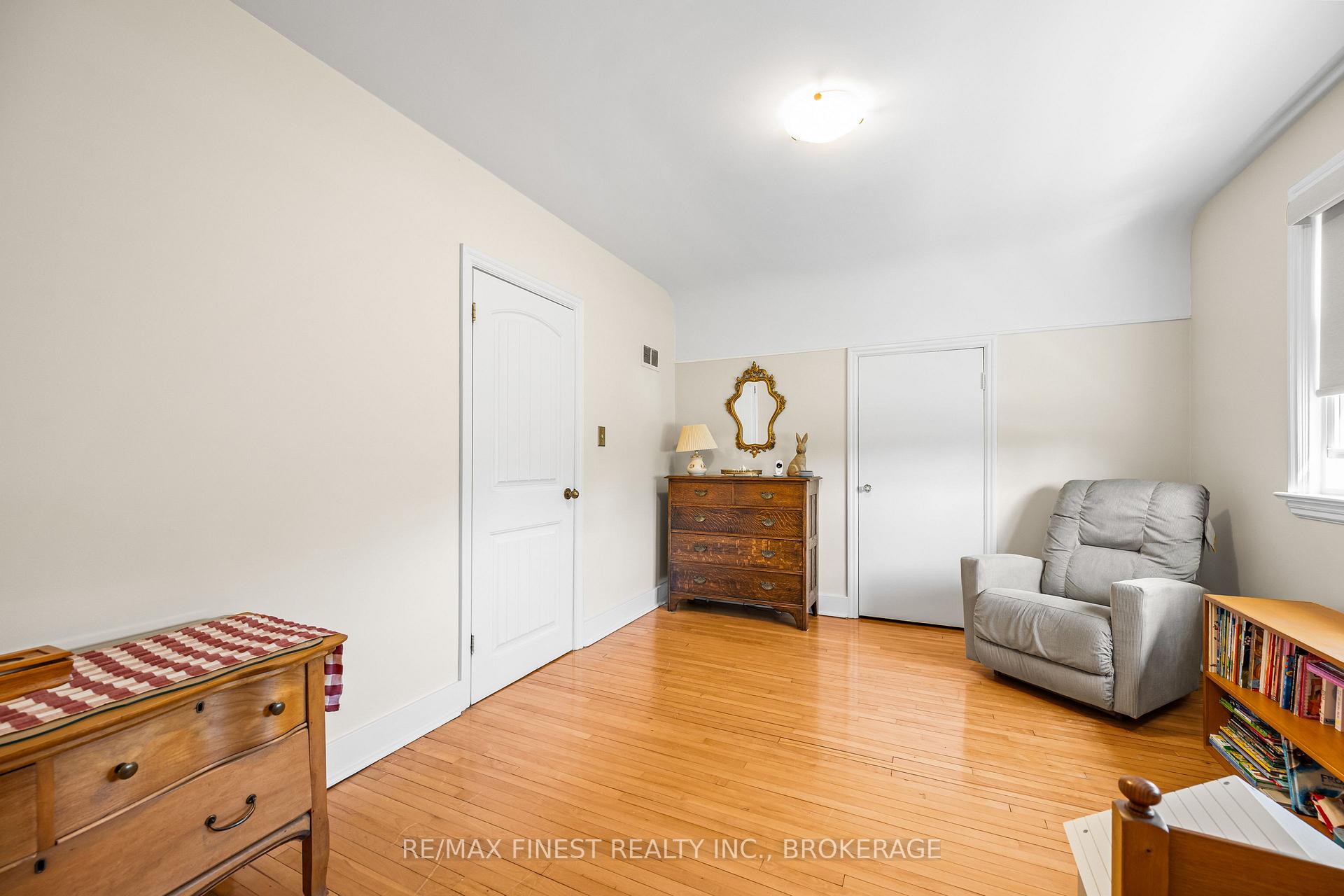 Photo 25 of 15 Alexander Street, Kingston, West of Sir John A. Blvd — HOMEH
