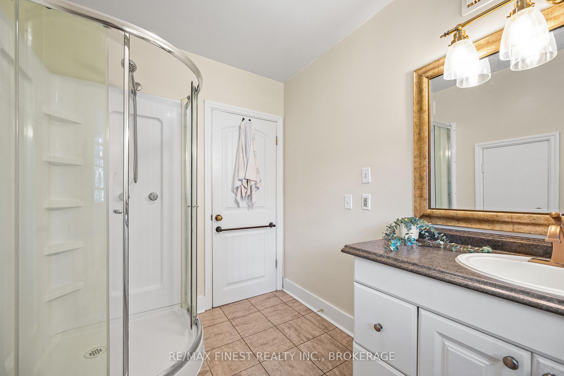 Photo 27 of 15 Alexander Street, Kingston, West of Sir John A. Blvd — HOMEH
