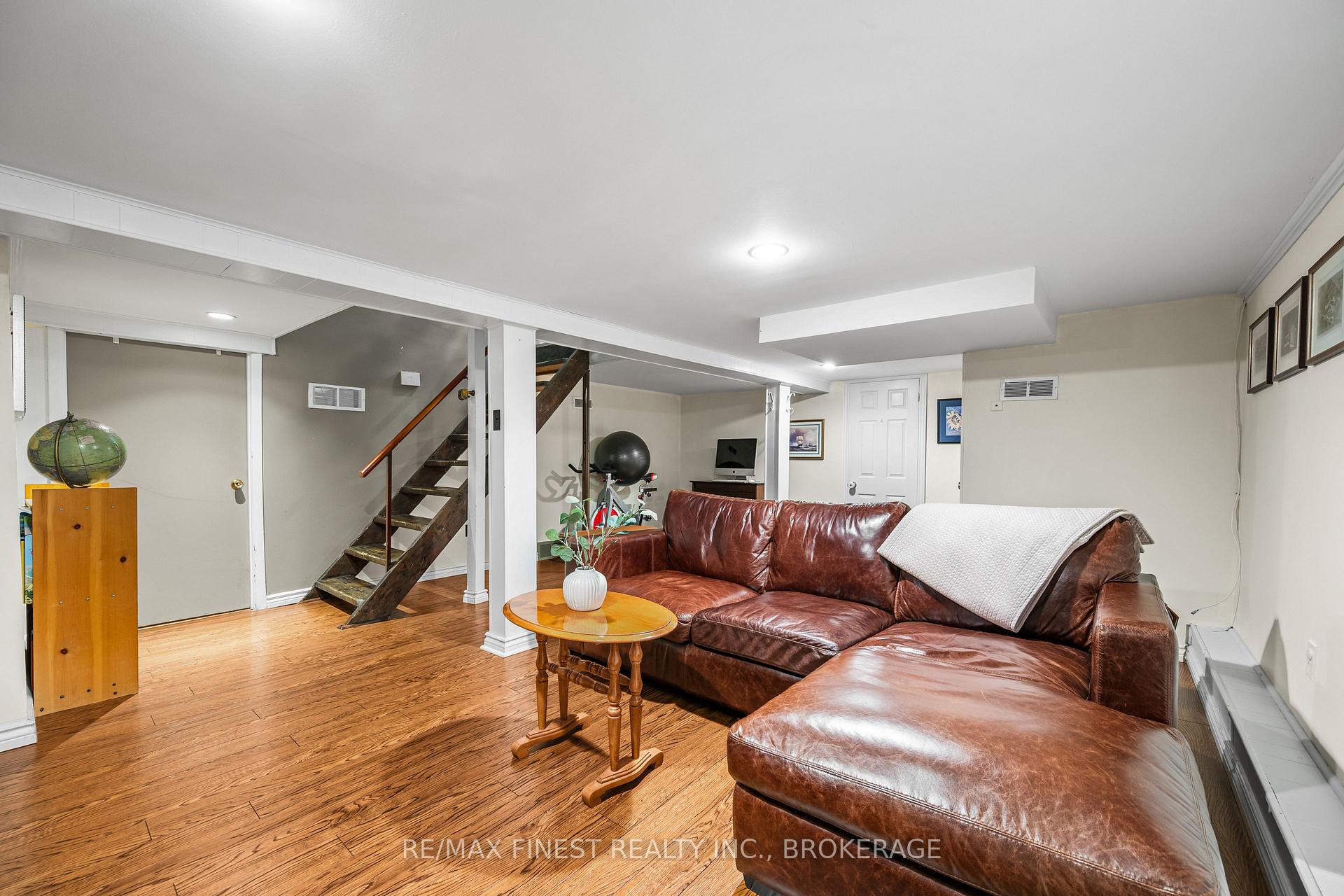 Photo 31 of 15 Alexander Street, Kingston, West of Sir John A. Blvd — HOMEH