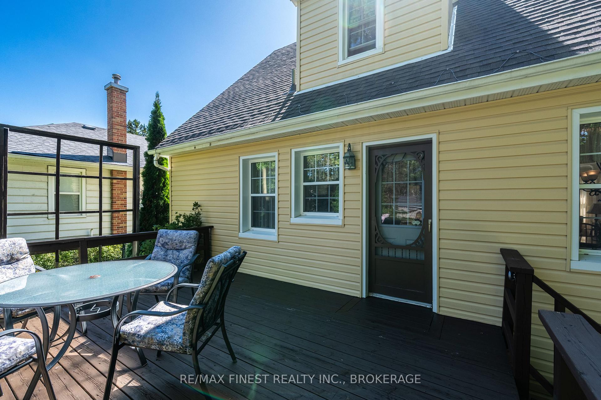 Photo 35 of 15 Alexander Street, Kingston, West of Sir John A. Blvd — HOMEH