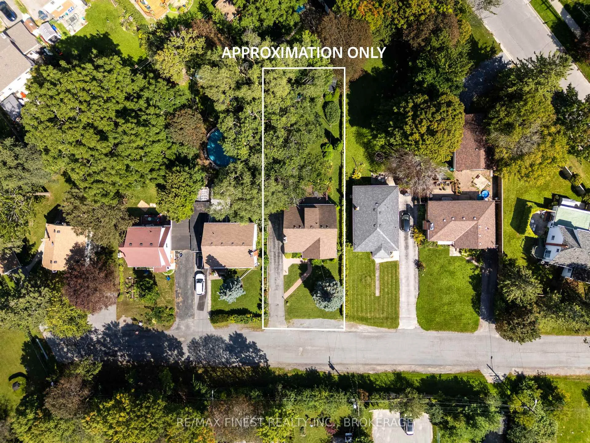 Photo 43 of 15 Alexander Street, Kingston, West of Sir John A. Blvd — HOMEH