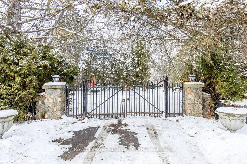 Photo 3 of 1470 Maple Road, Innisfil, Rural Innisfil — HOMEH