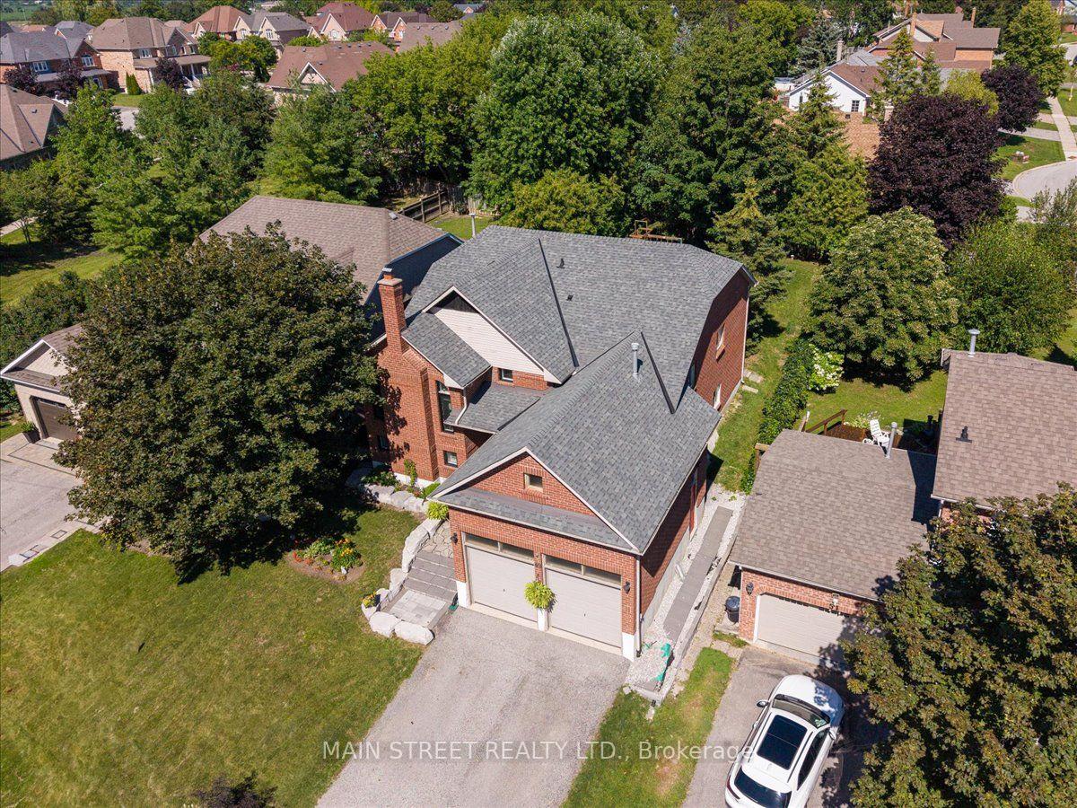Photo 3 of 49 Circle Ridge Drive, Georgina, Keswick North — HOMEH