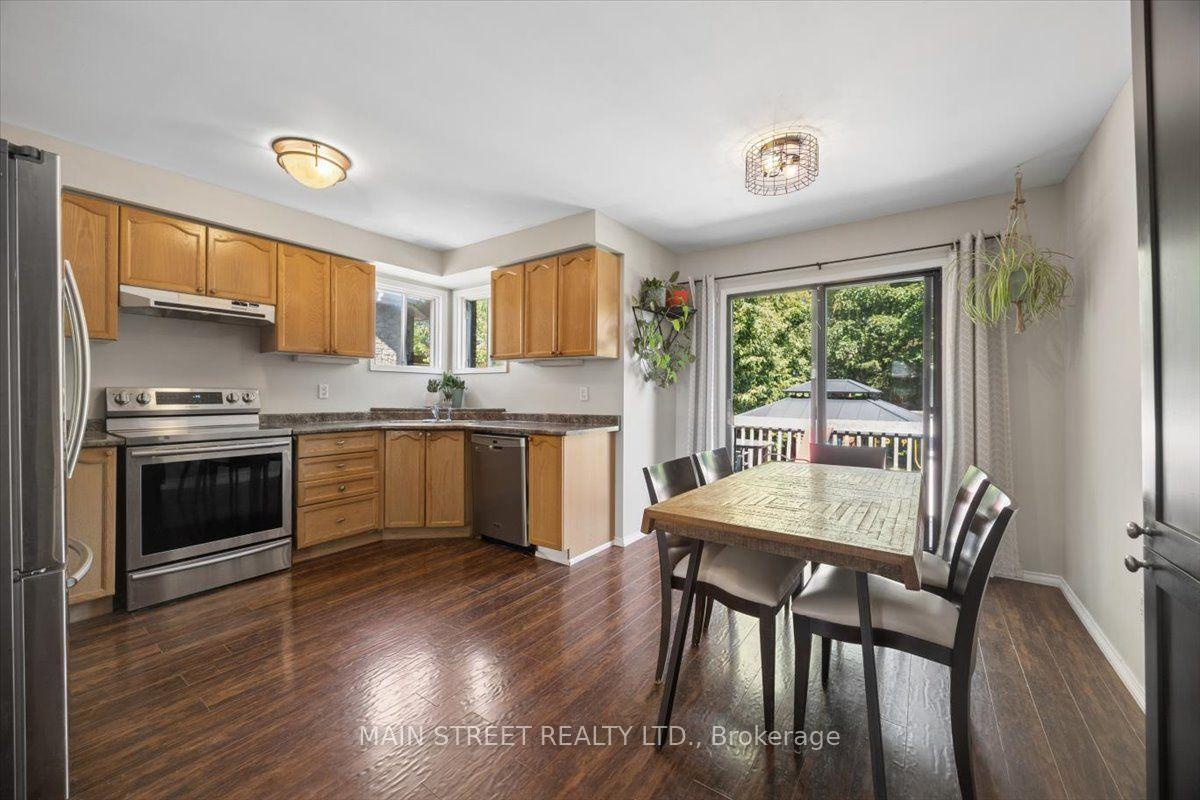 Photo 9 of 49 Circle Ridge Drive, Georgina, Keswick North — HOMEH