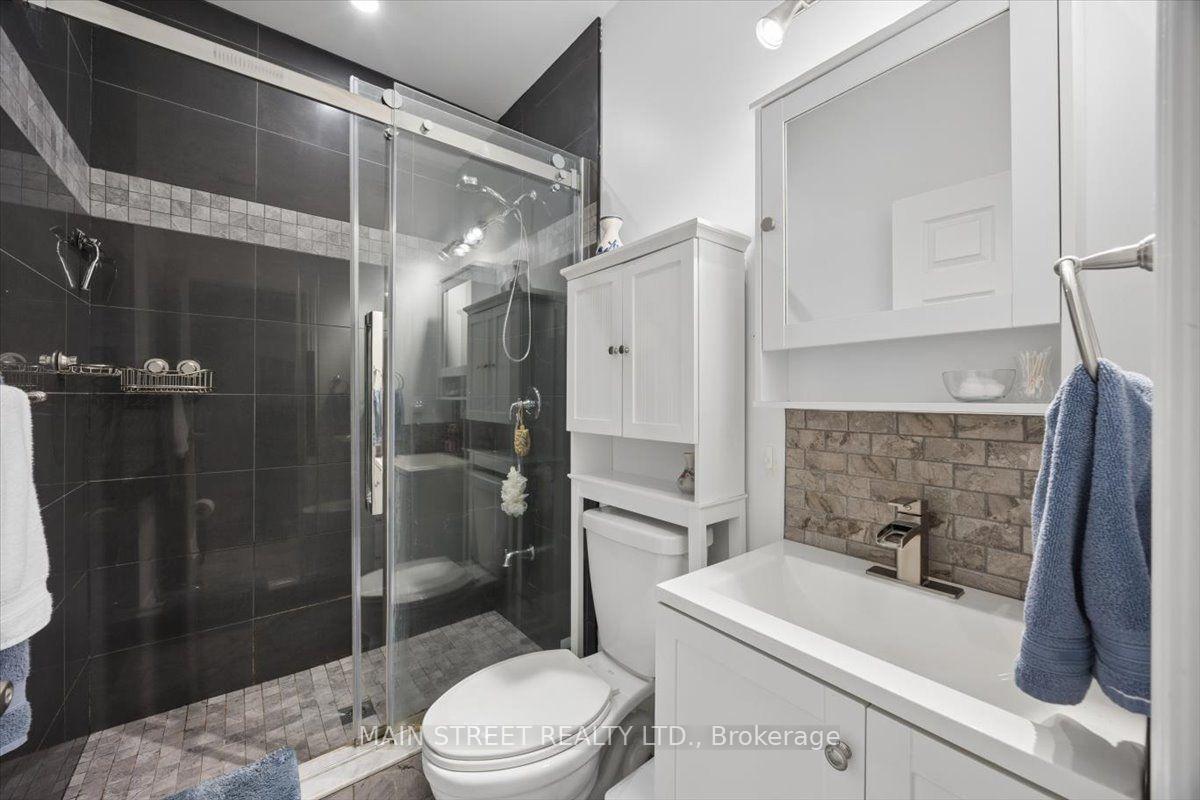 Photo 25 of 49 Circle Ridge Drive, Georgina, Keswick North — HOMEH
