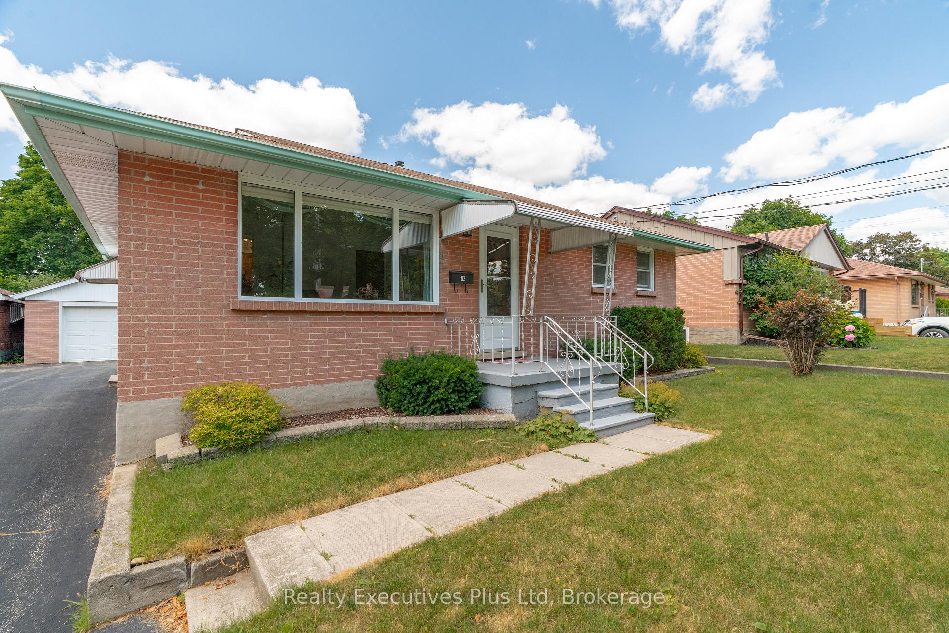 Photo 6 of 82 Cassino Avenue, Guelph, St. George's — HOMEH