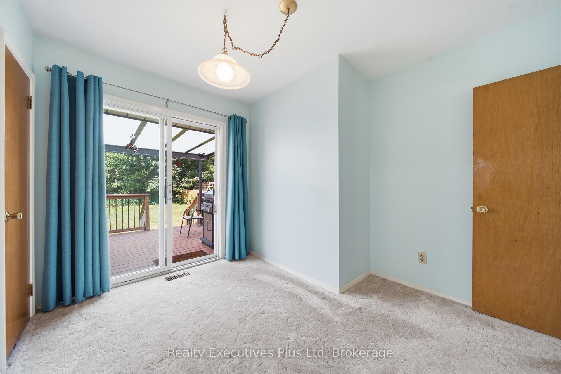Photo 13 of 82 Cassino Avenue, Guelph, St. George's — HOMEH