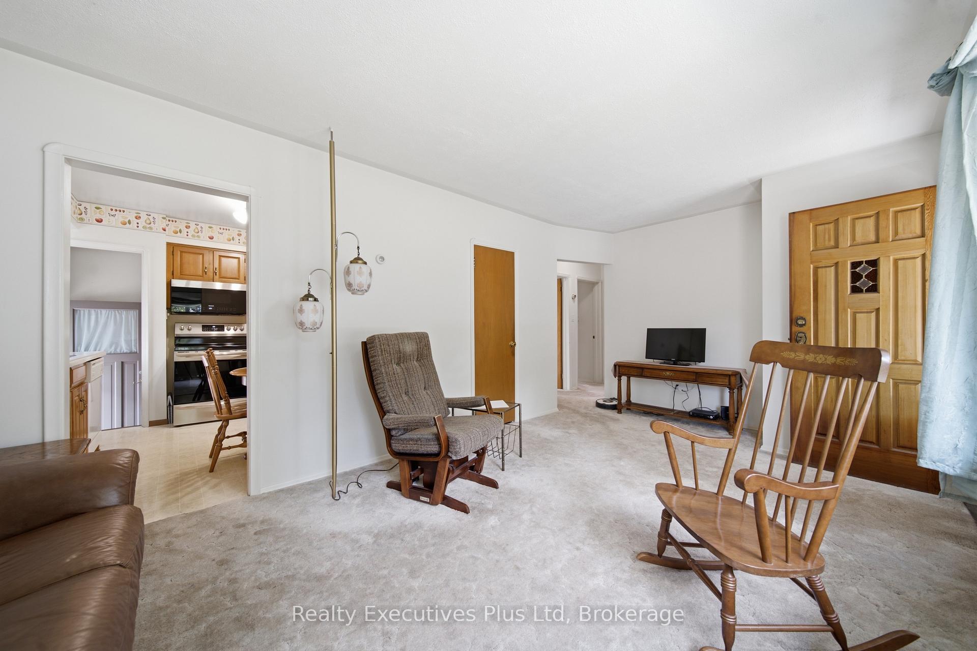 Photo 20 of 82 Cassino Avenue, Guelph, St. George's — HOMEH