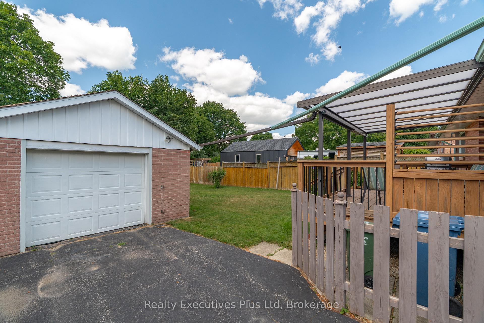Photo 33 of 82 Cassino Avenue, Guelph, St. George's — HOMEH