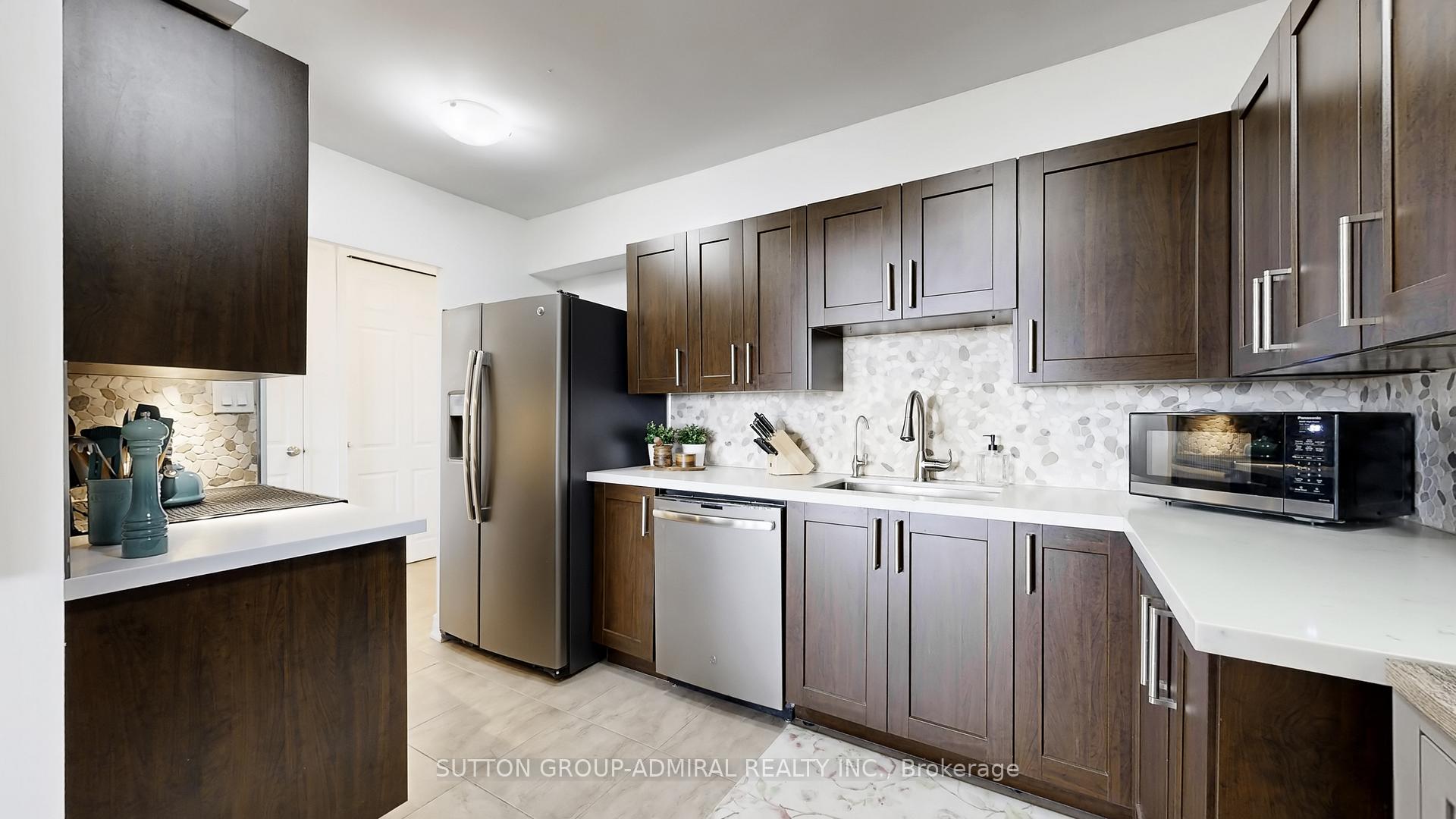 Photo 6 of Unit 2402, 85 Emmett Avenue, North York, Mount Dennis — HOMEH