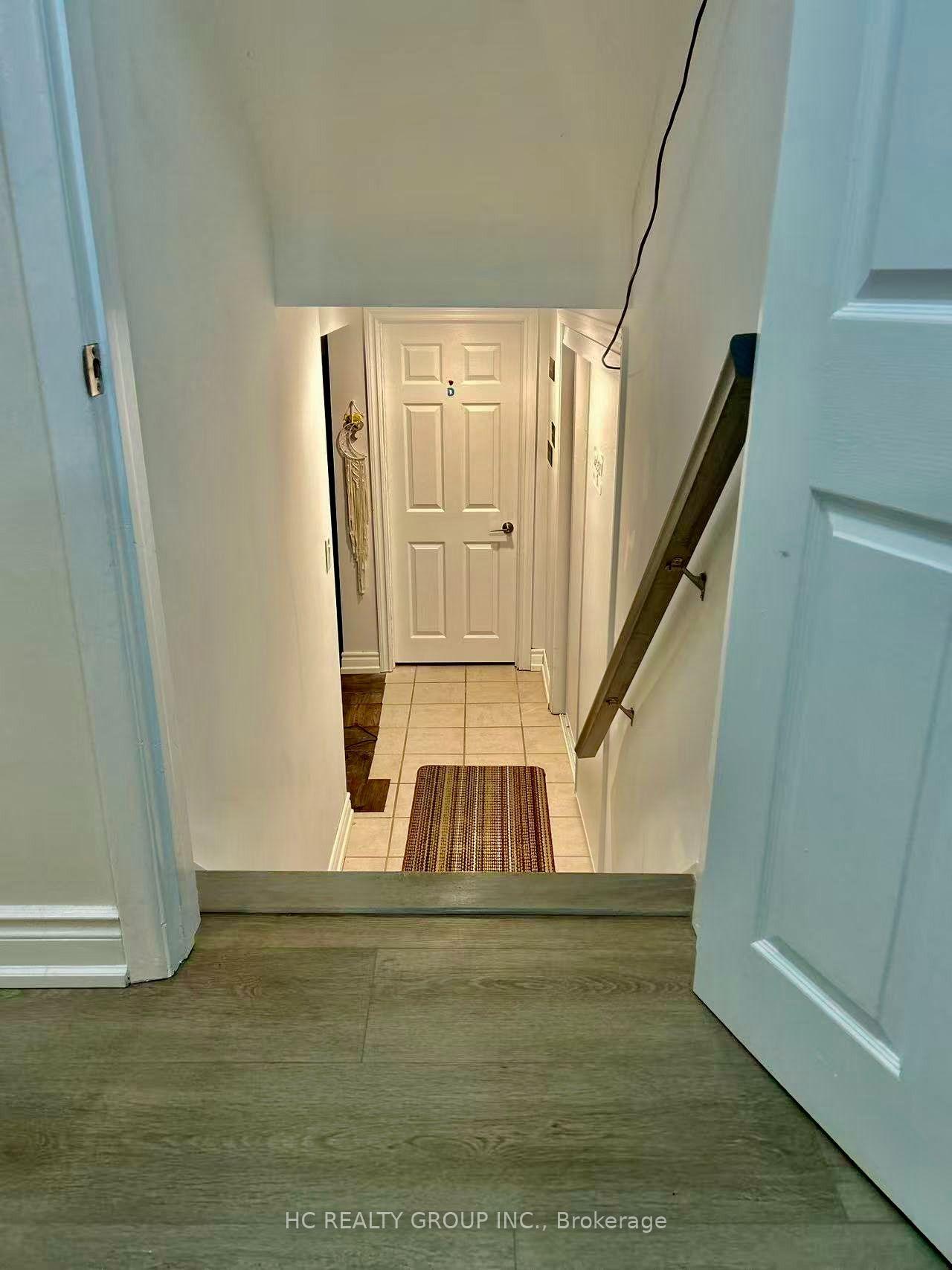 Photo 6 of Lower 3271 Marlene Court, Mississauga, Applewood — HOMEH