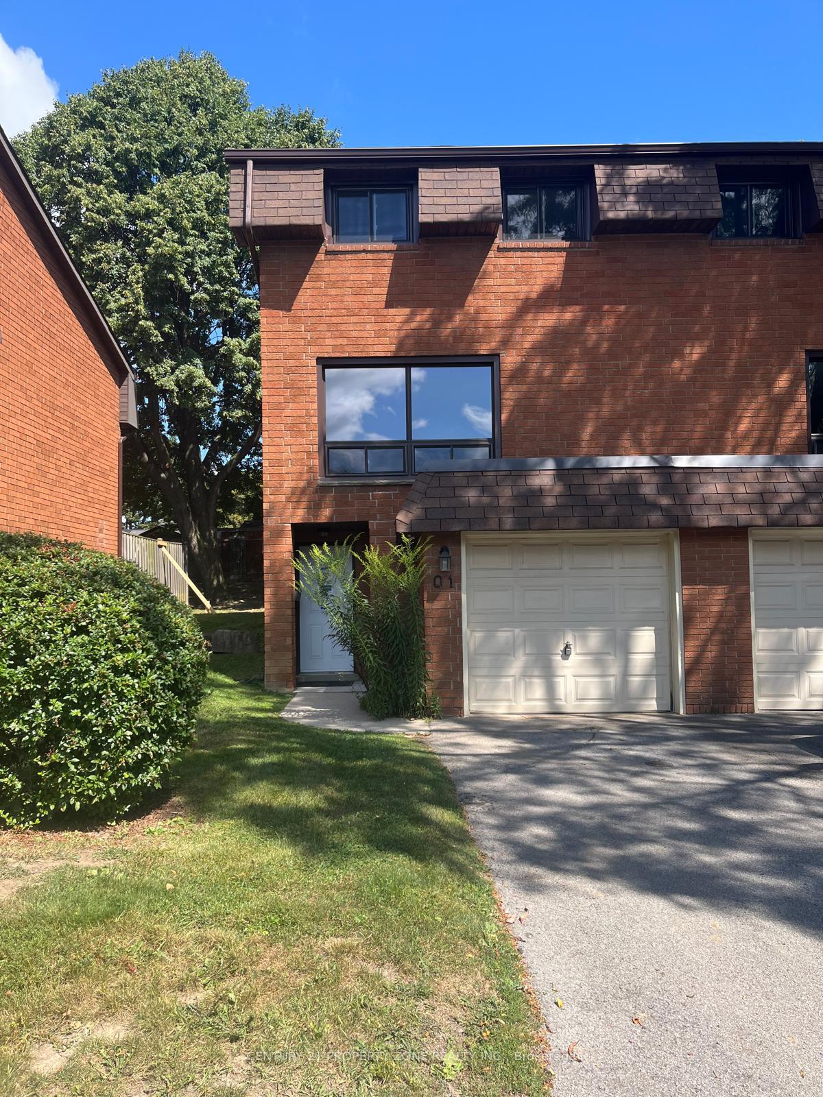 Photo of Unit Q1, 444 Stone Church Road W