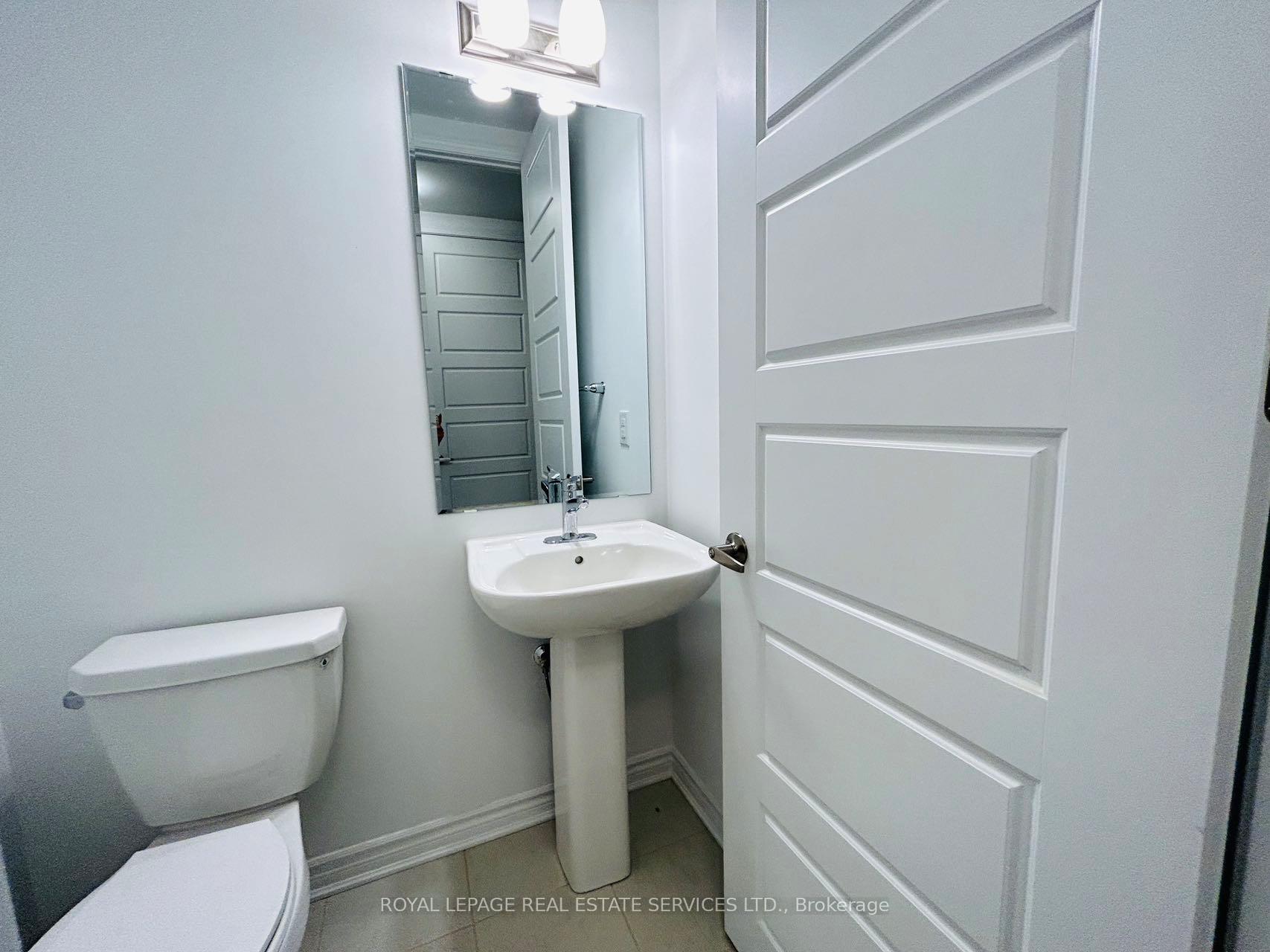 Photo 5 of 1577 Moira Crescent, Milton, Bowes — HOMEH