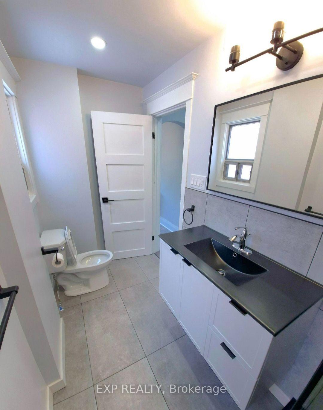 Photo 6 of Unit upper, 137 Glenmore Road, Toronto, Woodbine Corridor — HOMEH