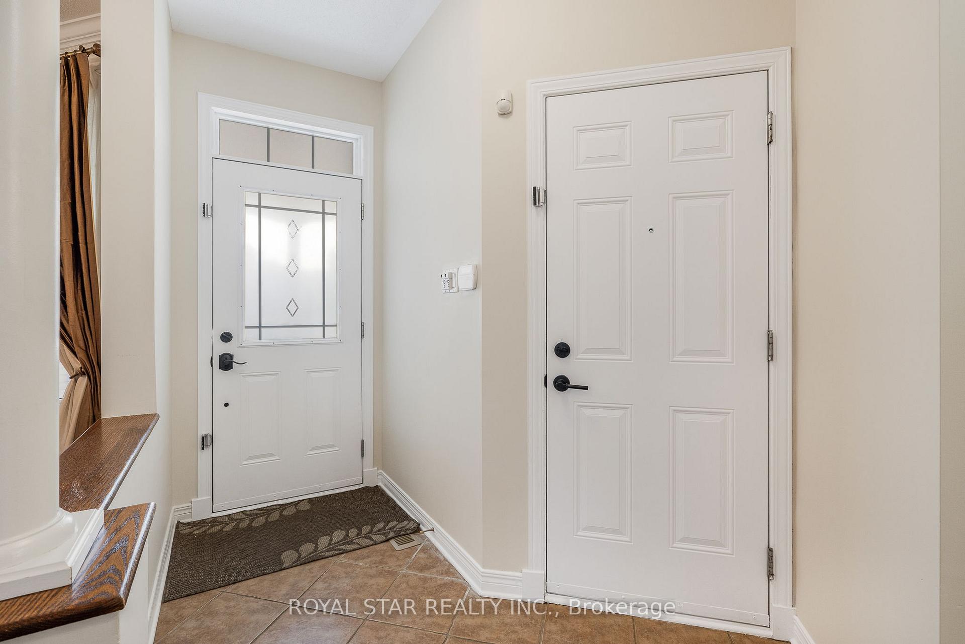 Photo 4 of 846 Feather Moss Way, Ottawa, Riverside South/Gloucester Glen — HOMEH