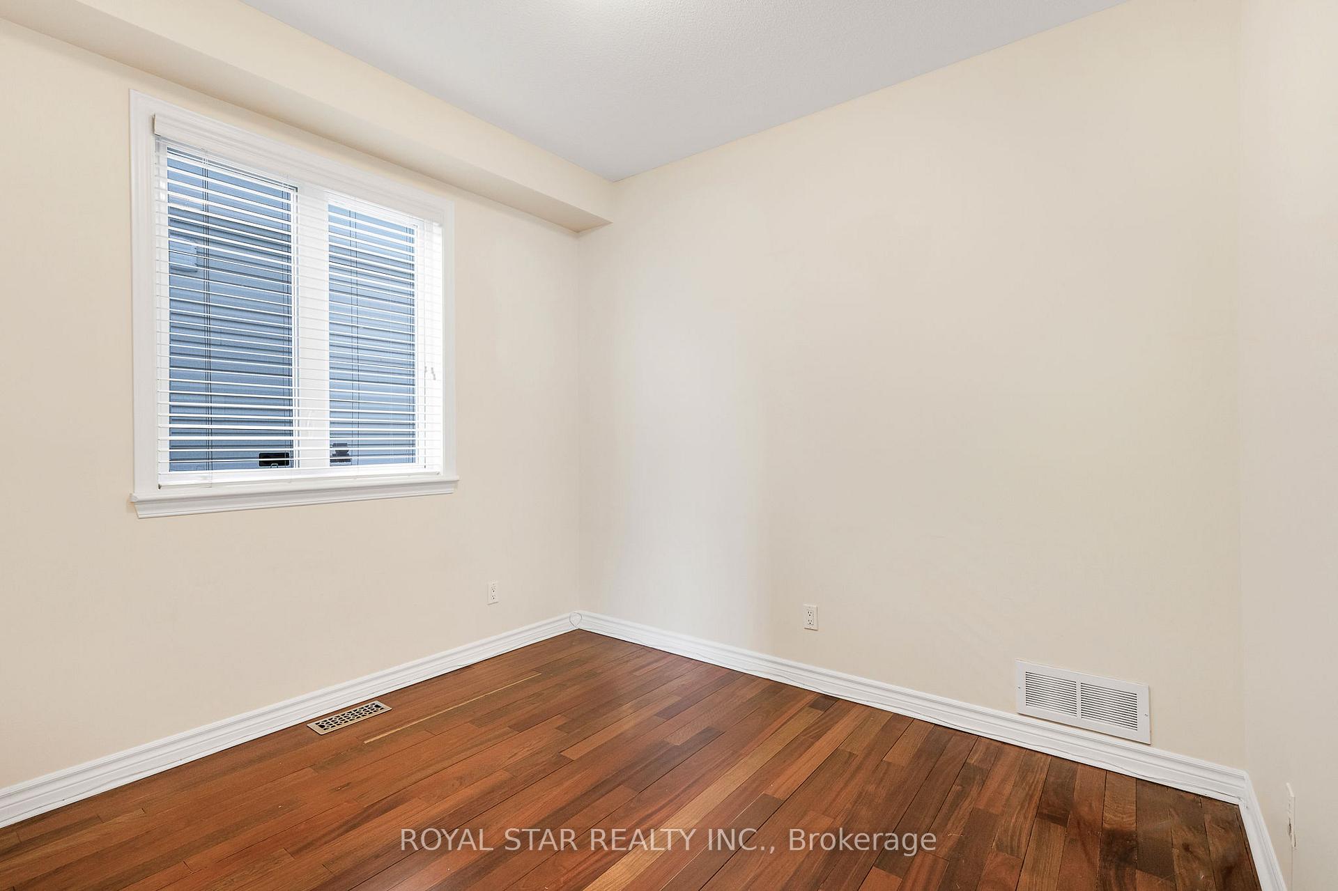 Photo 7 of 846 Feather Moss Way, Ottawa, Riverside South/Gloucester Glen — HOMEH