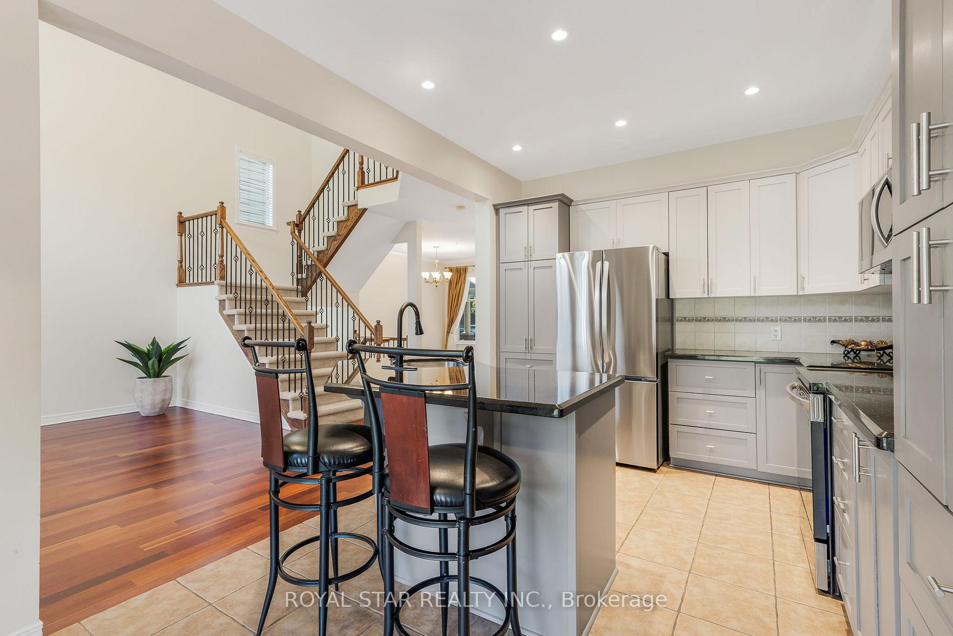 Photo 16 of 846 Feather Moss Way, Ottawa, Riverside South/Gloucester Glen — HOMEH