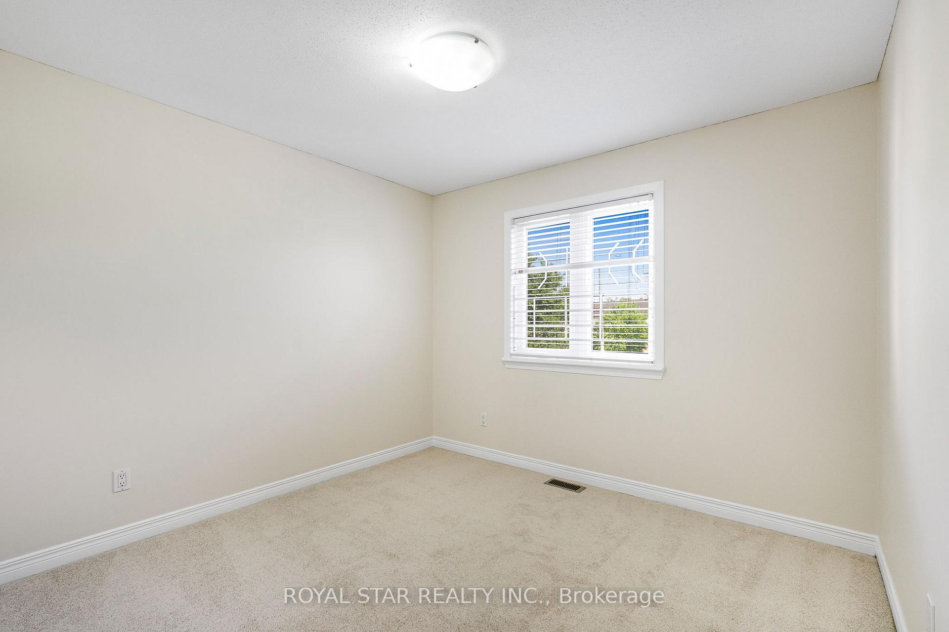 Photo 18 of 846 Feather Moss Way, Ottawa, Riverside South/Gloucester Glen — HOMEH
