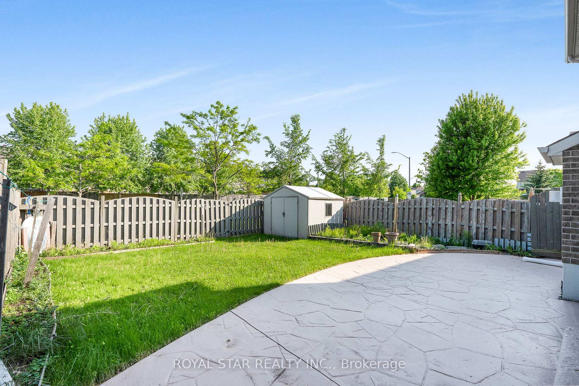 Photo 33 of 846 Feather Moss Way, Ottawa, Riverside South/Gloucester Glen — HOMEH