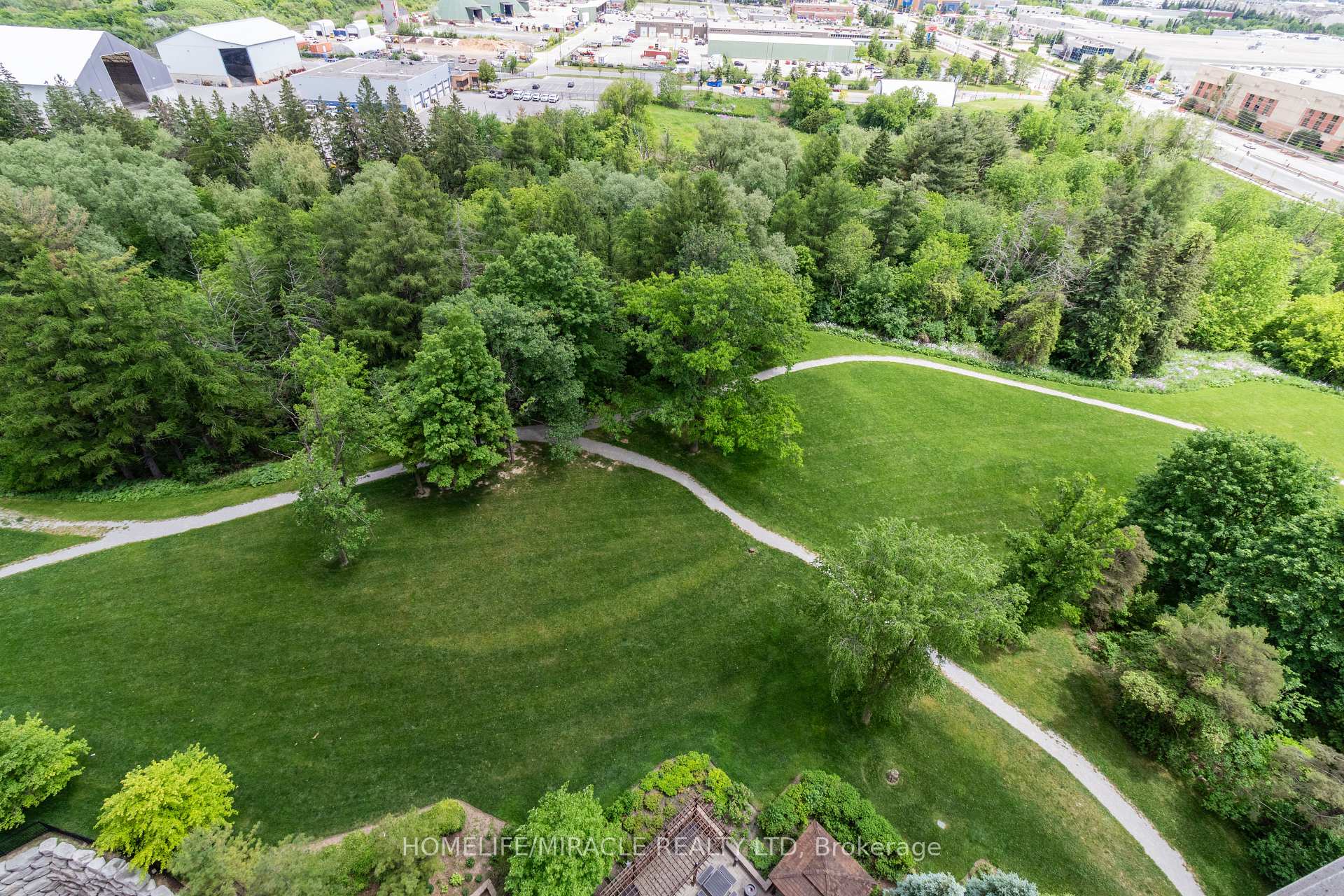 Photo 23 of Unit 1410, 9255 Jane Street, Vaughan, Maple — HOMEH