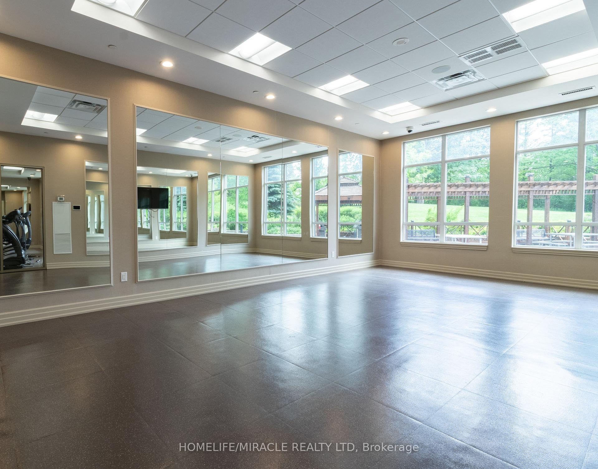Photo 33 of Unit 1410, 9255 Jane Street, Vaughan, Maple — HOMEH