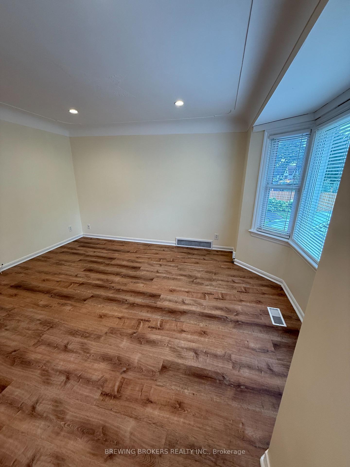 Photo 17 of 175 East 33rd Street, Hamilton, Raleigh — HOMEH